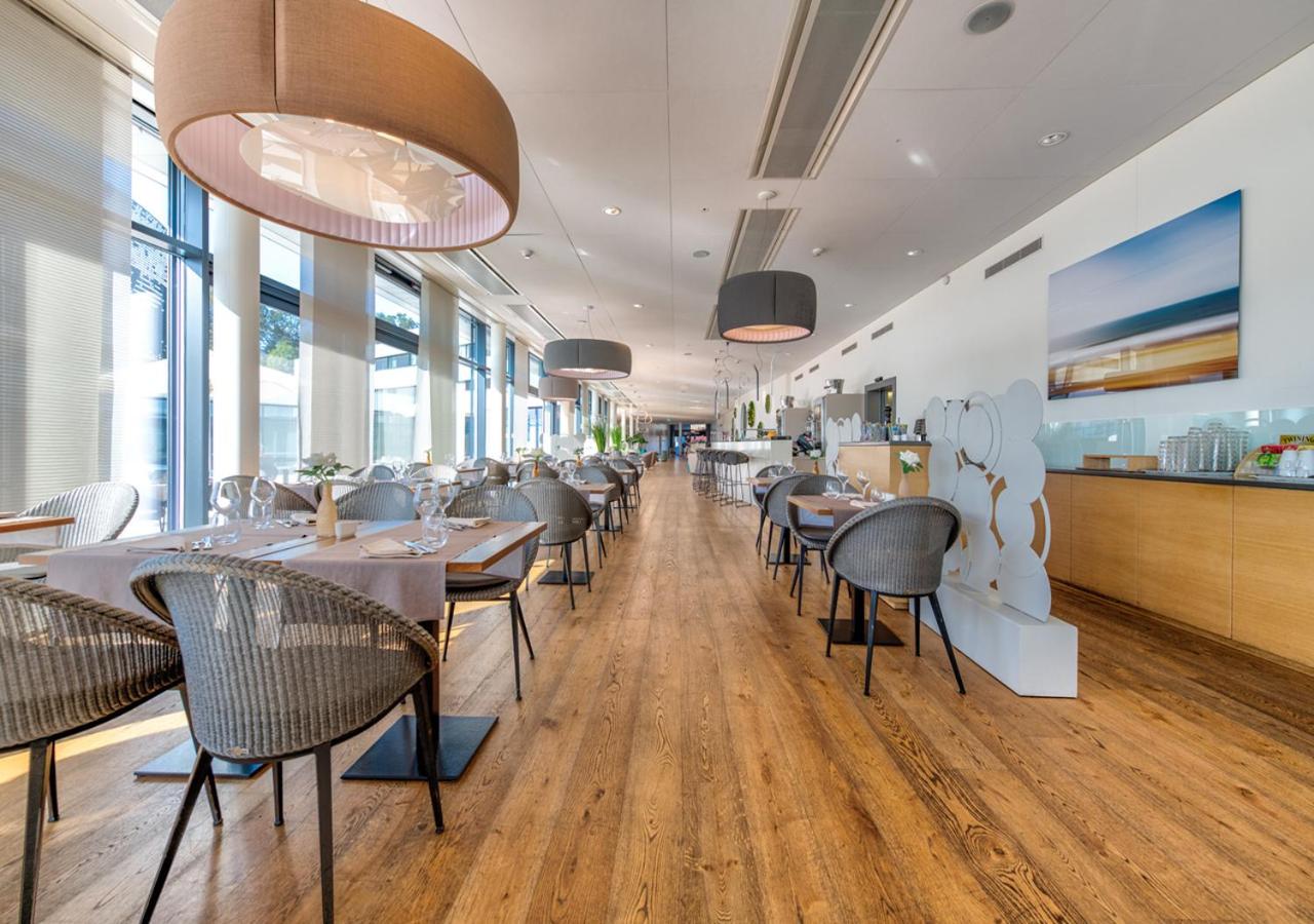 Lausanne Vacations - Aquatis Hotel - Property Image 4