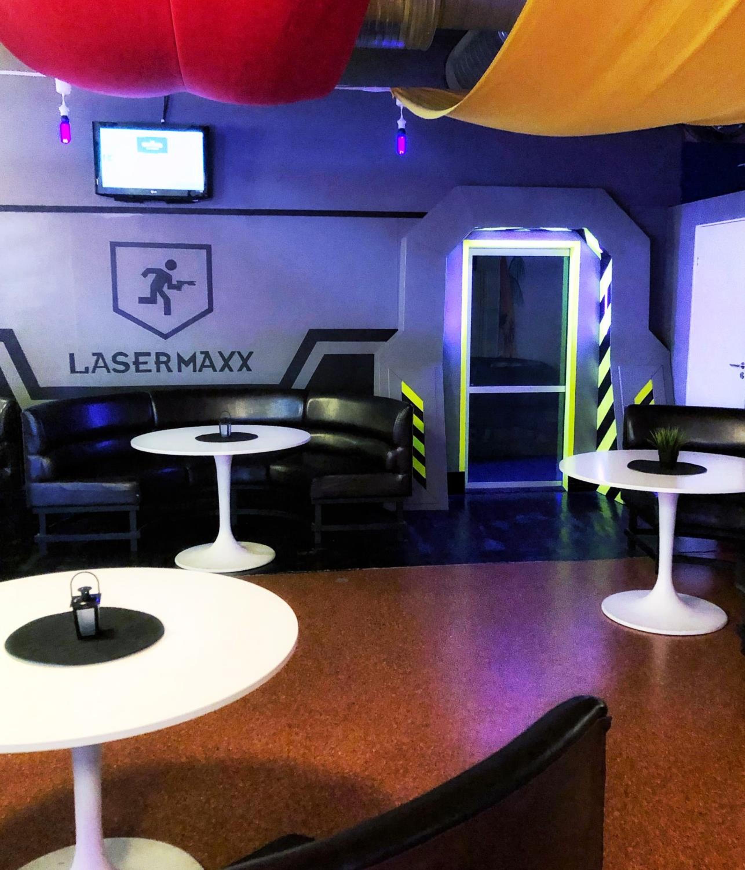 Photo 8