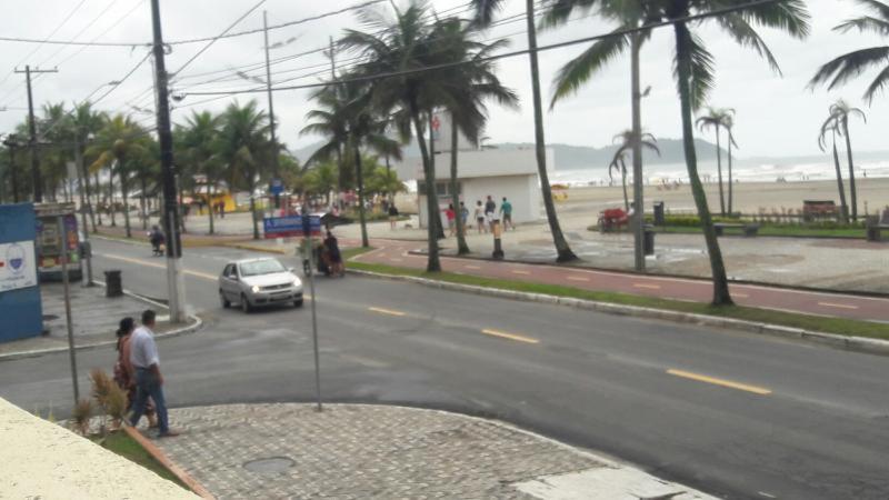 Prédio Frente a Praia