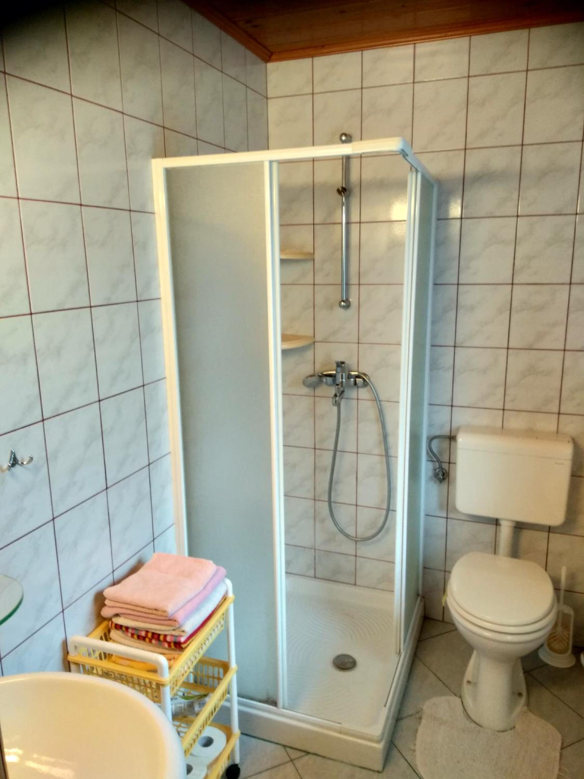 Photo 33