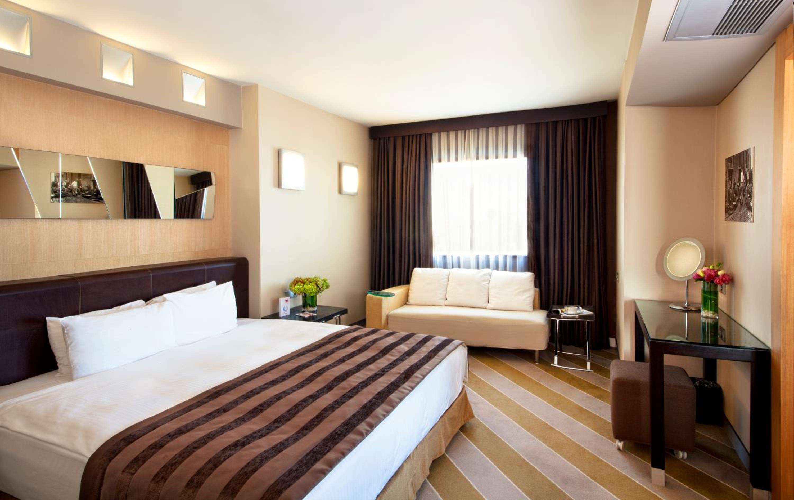Point Hotel Taksim - Image 122