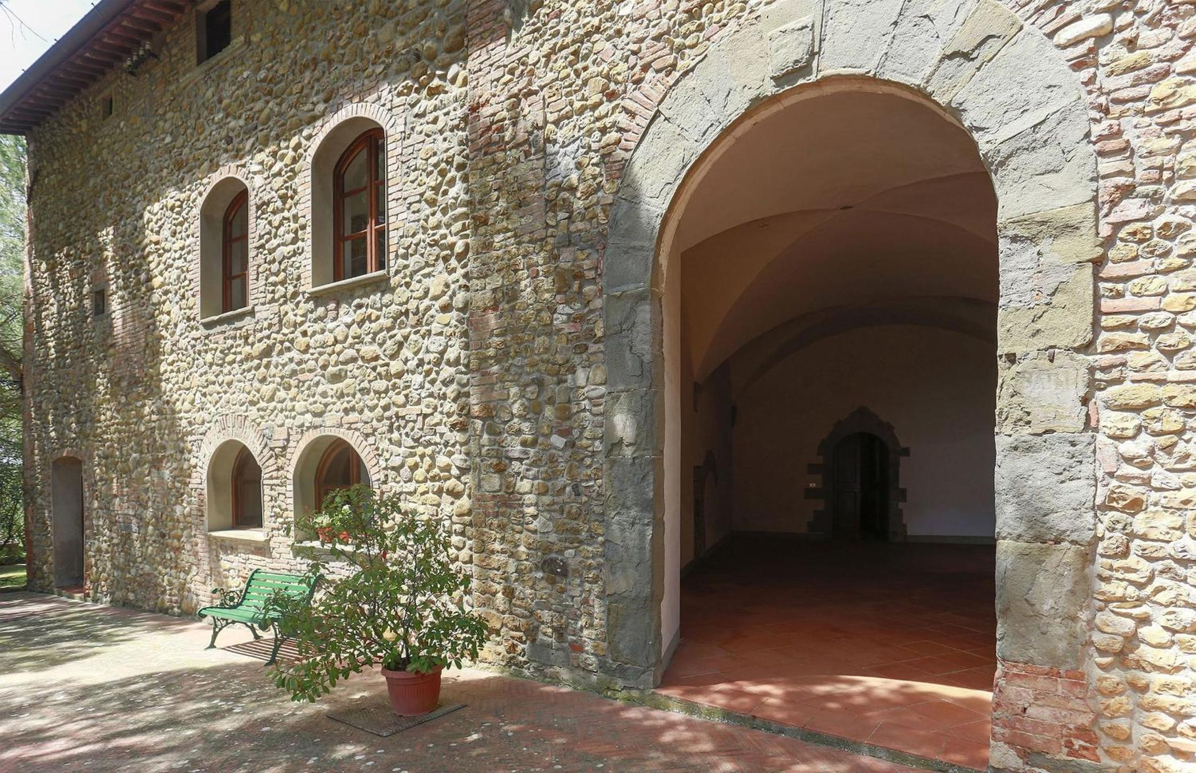 Photo 23