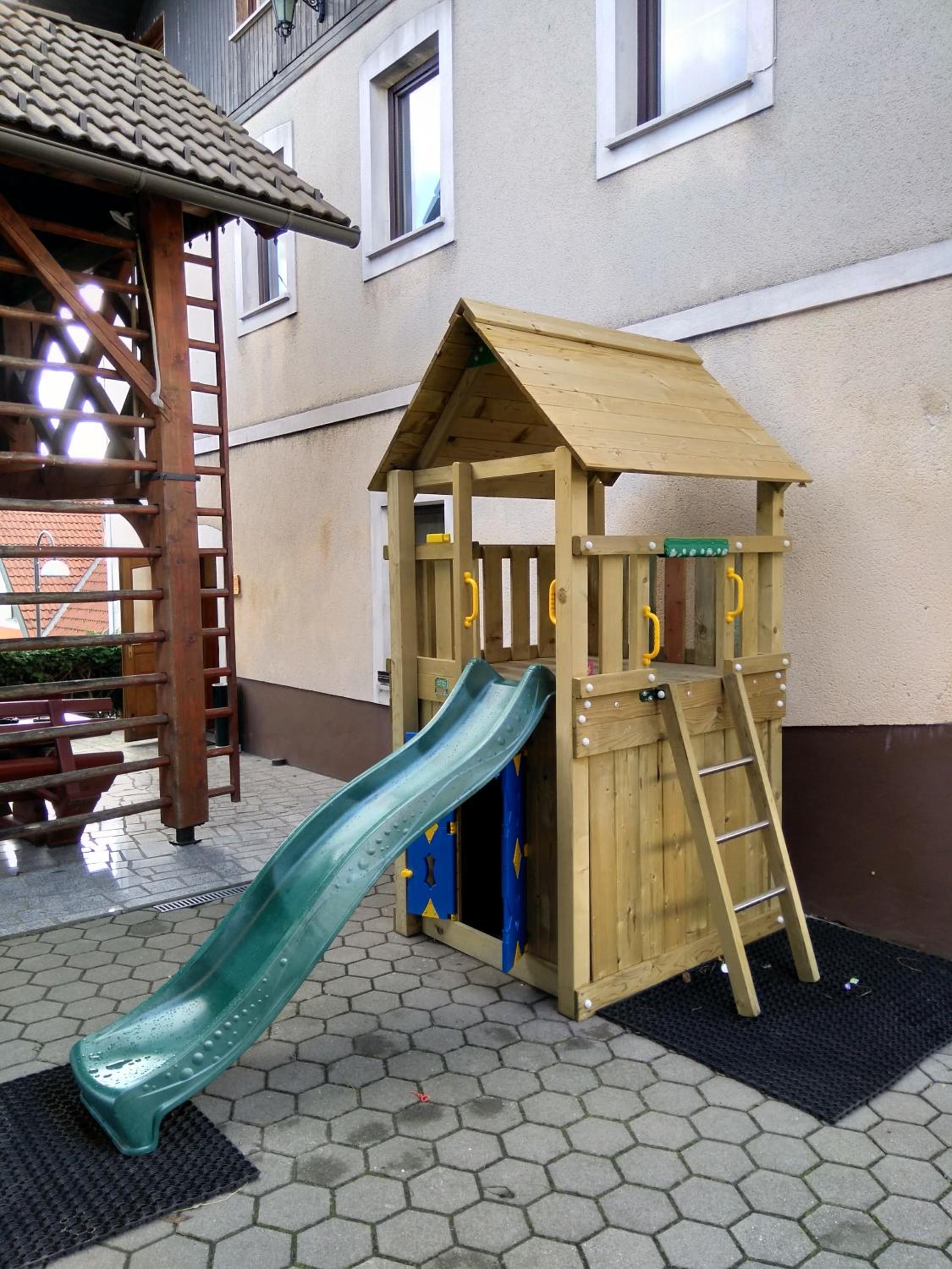 Photo 15
