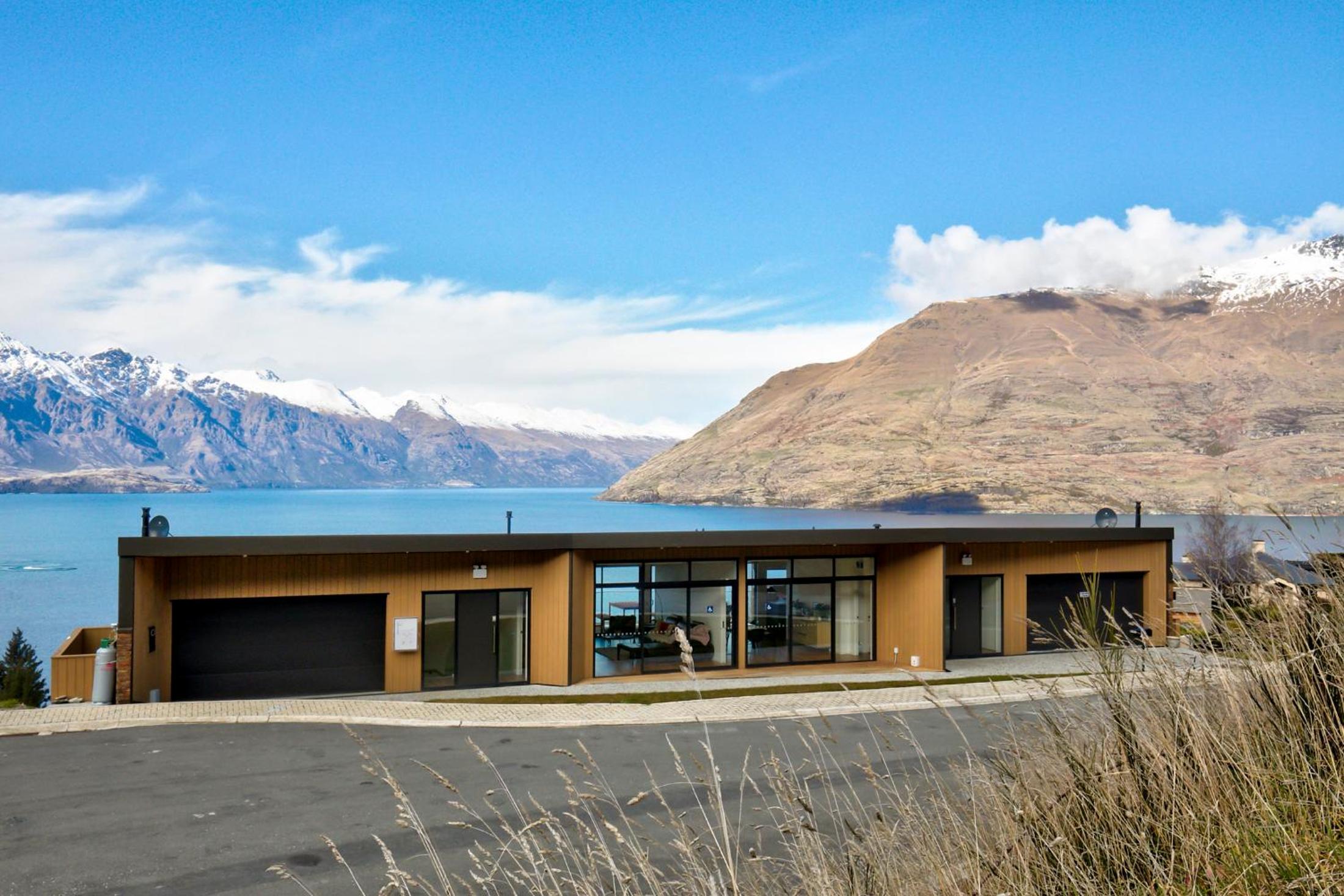 Falcon's View Queenstown view 4