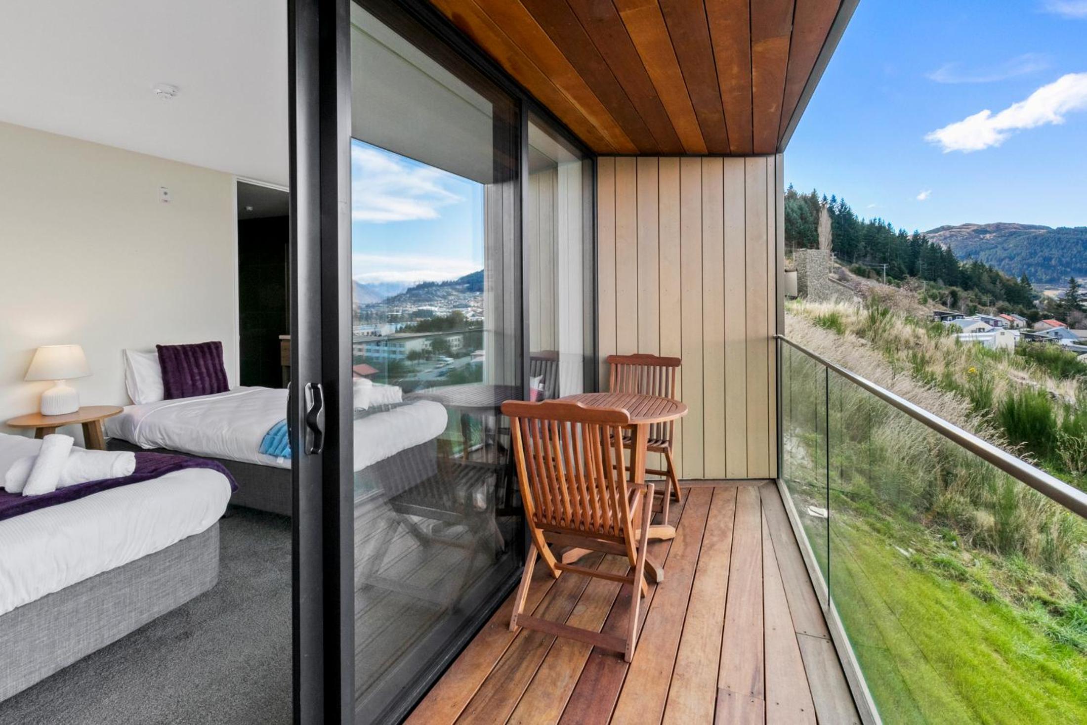 Falcon's View Queenstown view 2