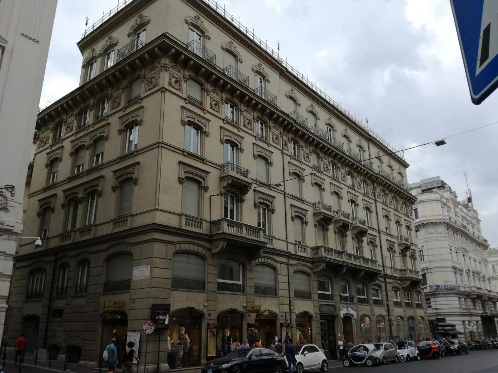 TREVI FOUNTAIN Deluxe - Your Italian Holidays