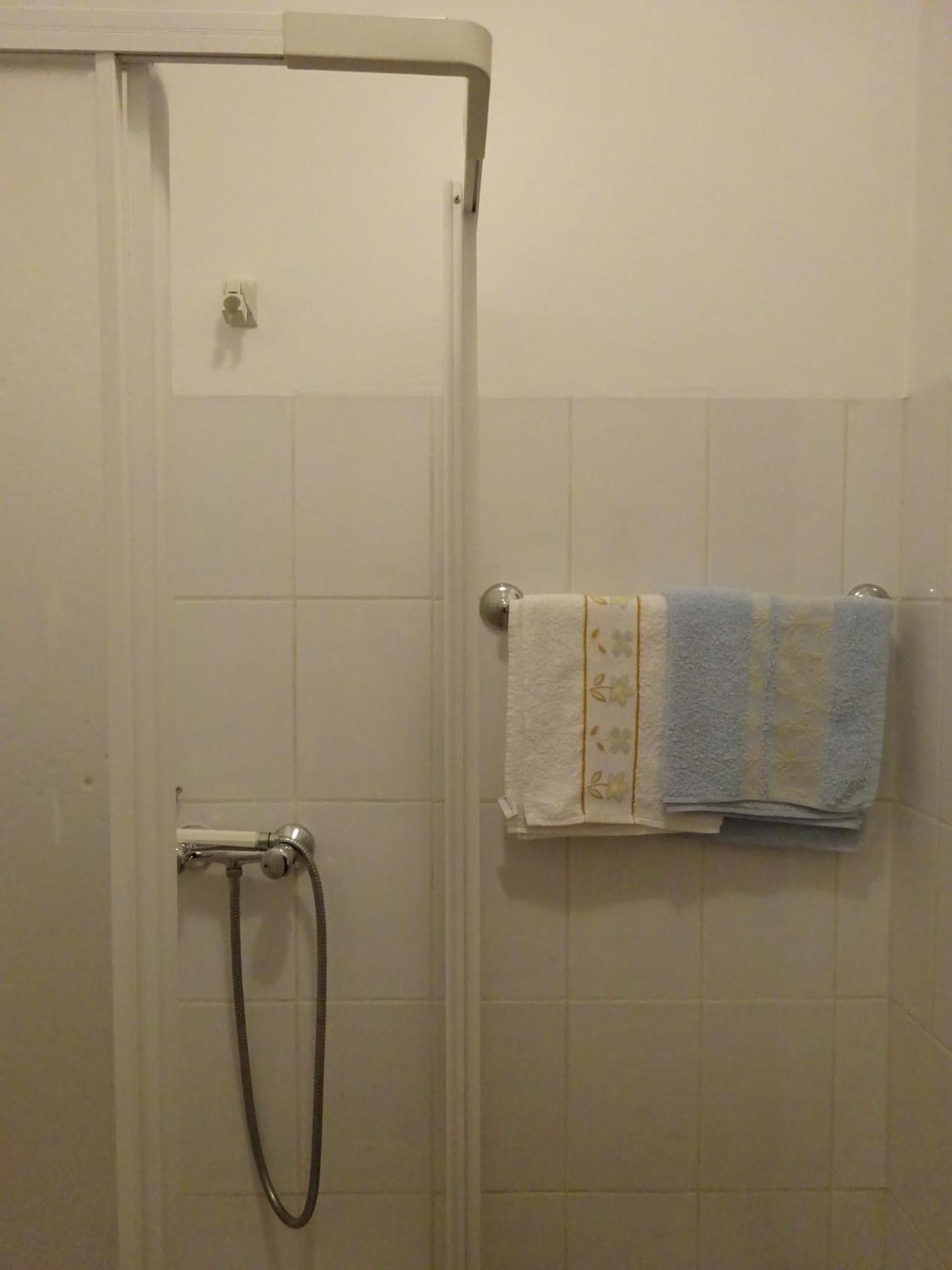 Photo 51