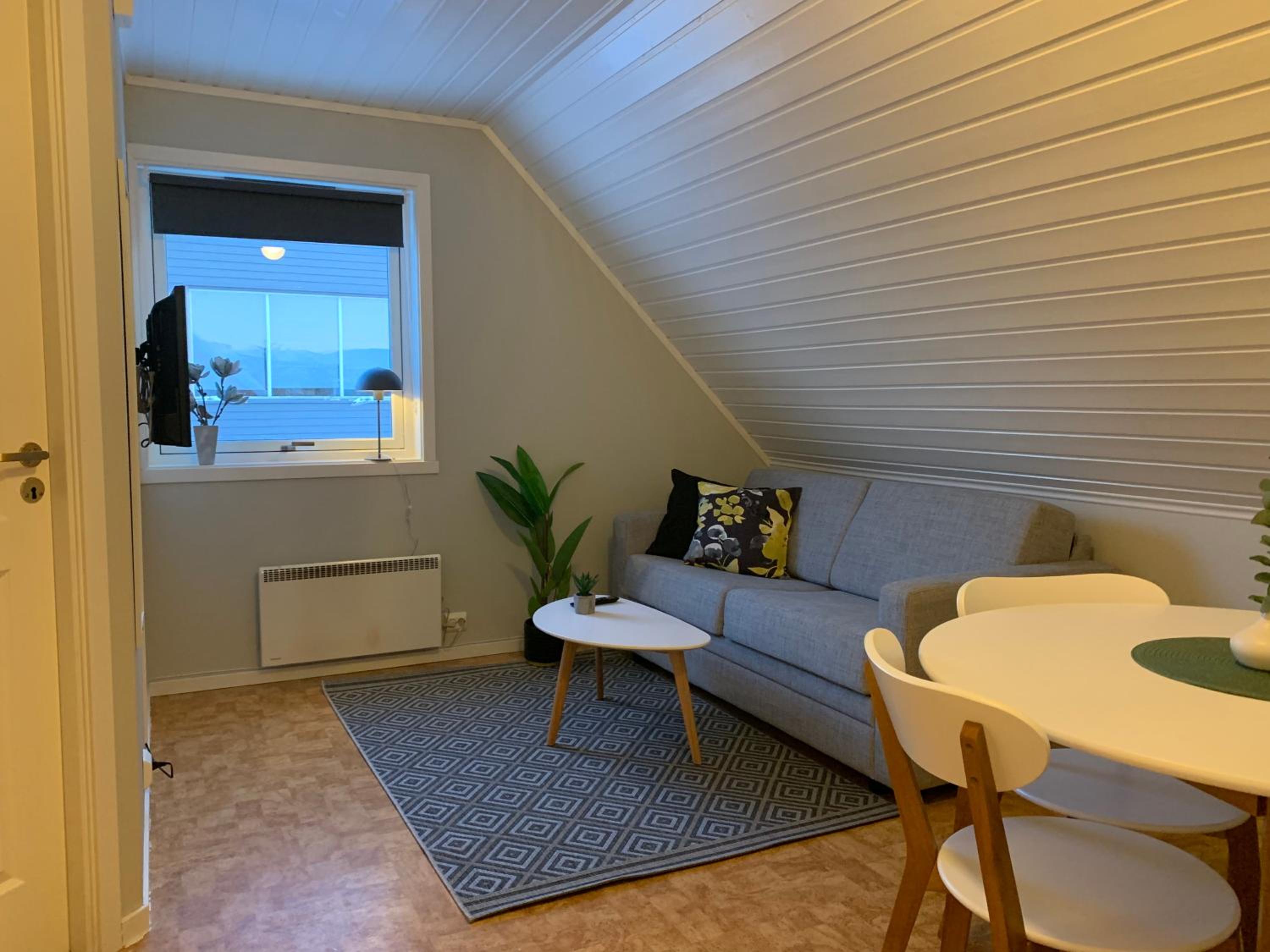 FIVE Apartments