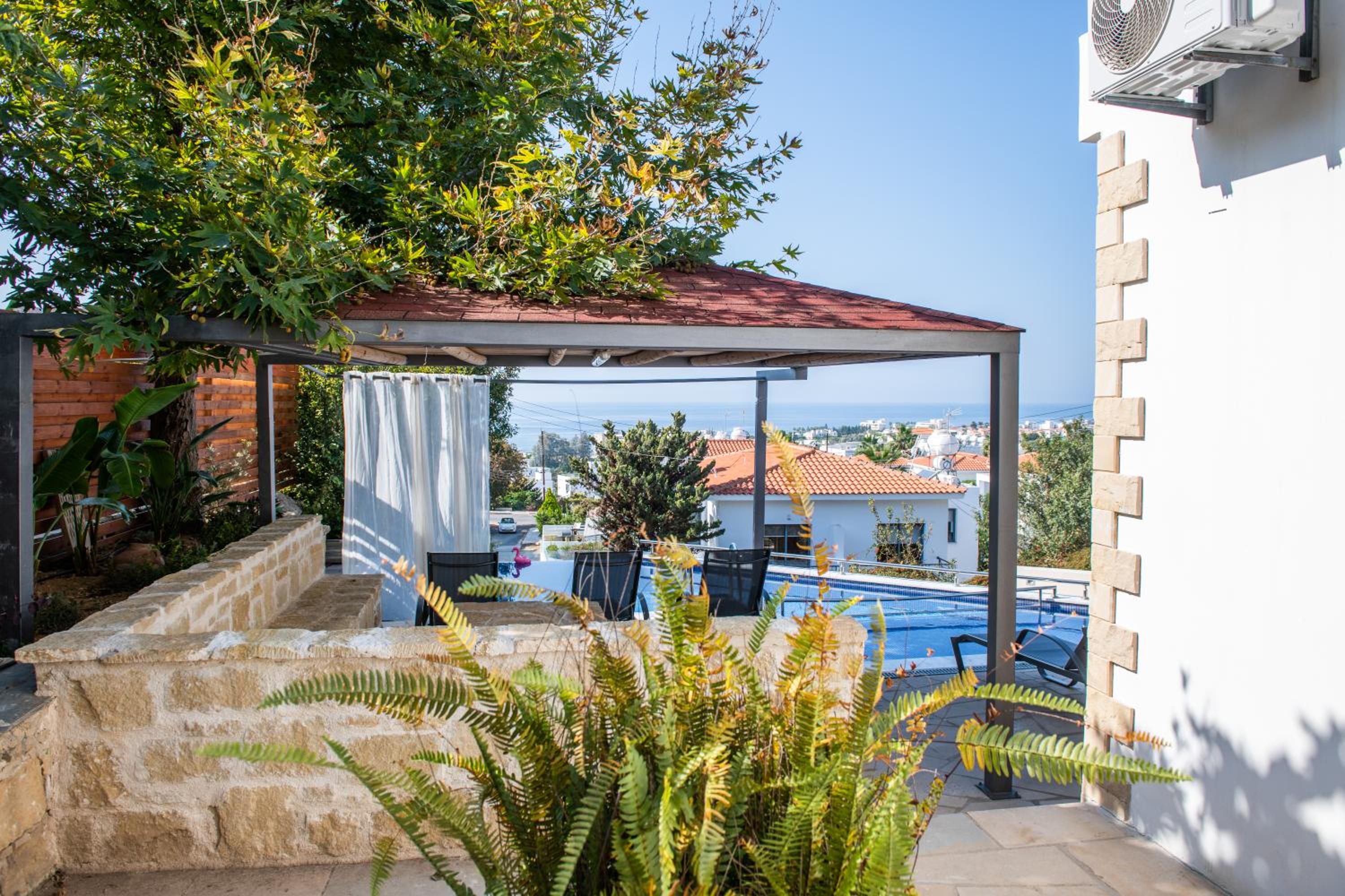 Julipapas Gardens