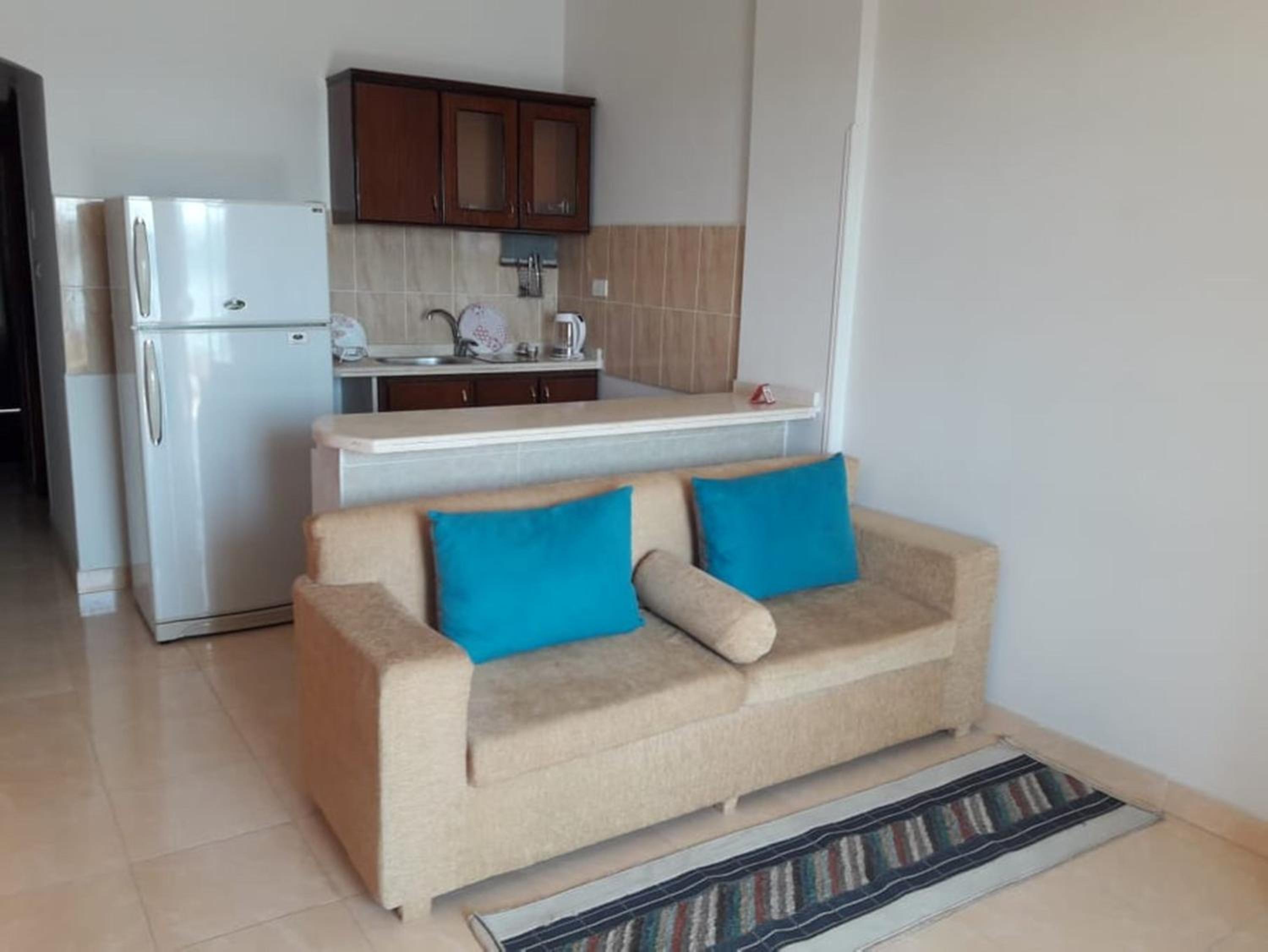 Luxor Plaza House