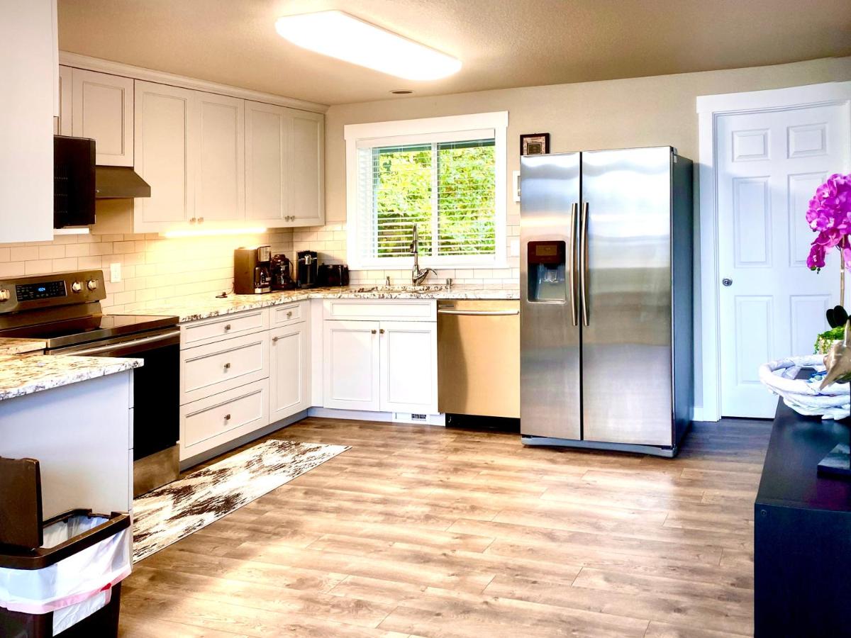 Poulsbo Beach Hideaway view 4
