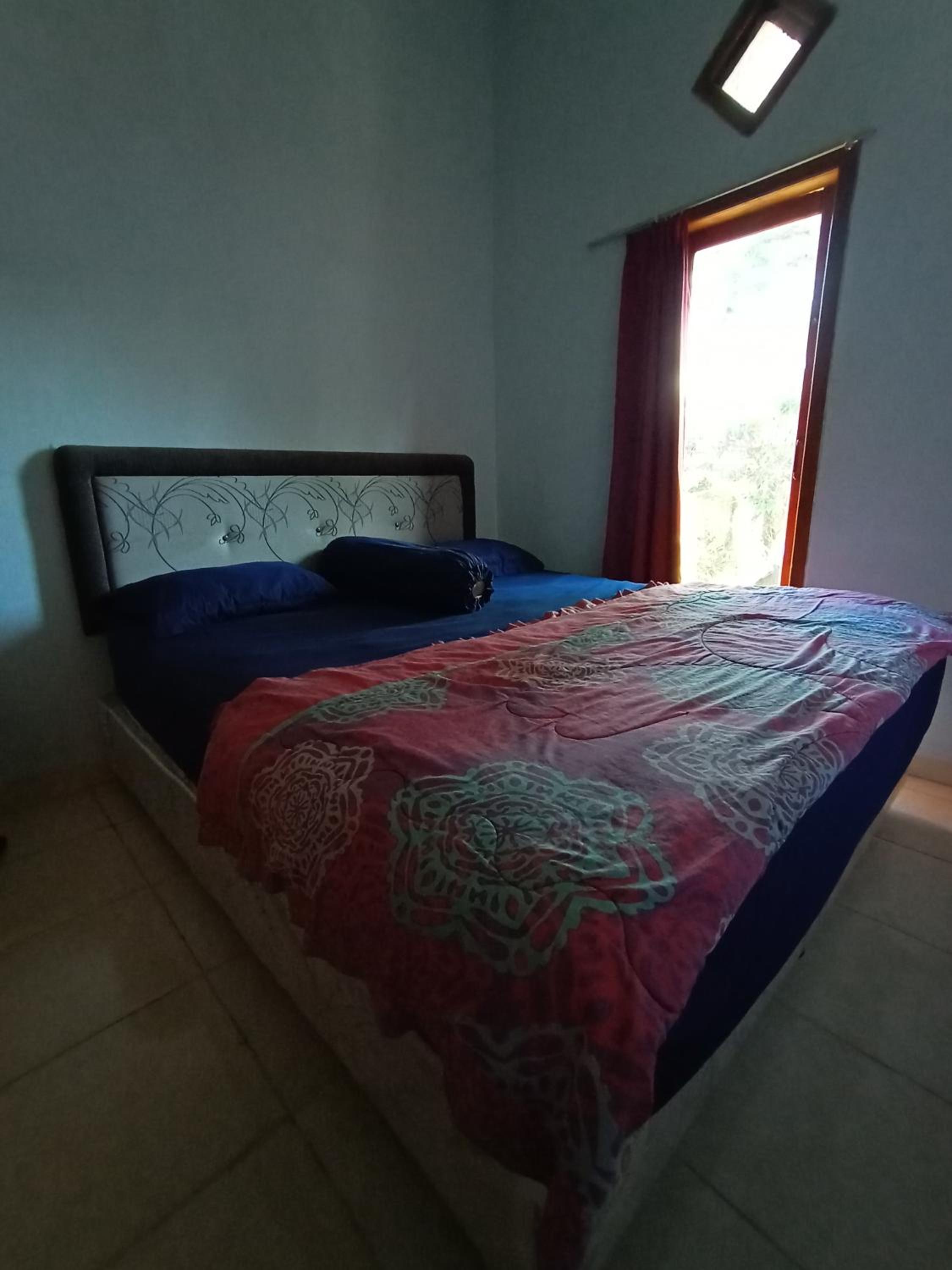 Red Beach Homestay