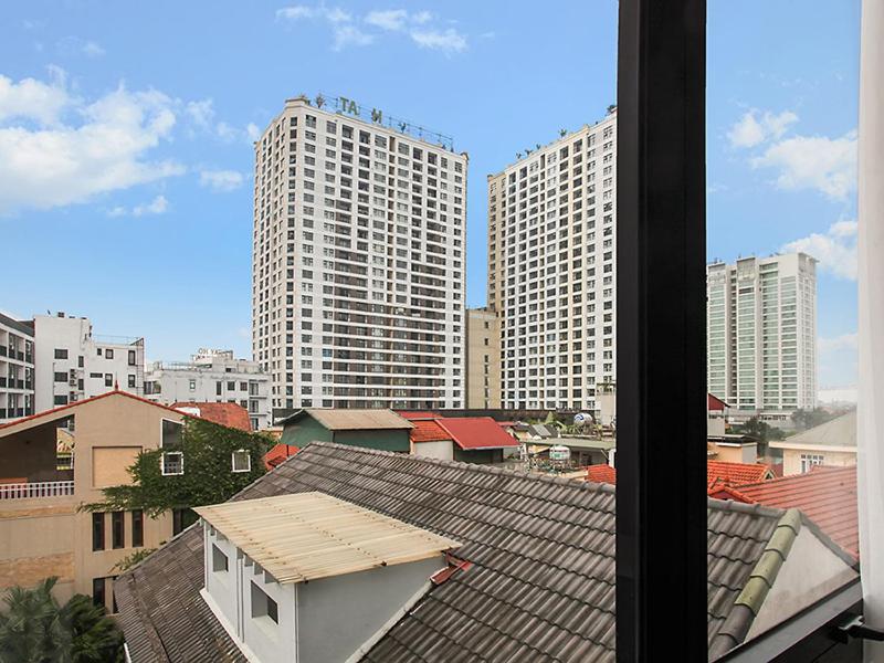 Hanoi Home 3 - Luxury Apartment in Tay Ho street