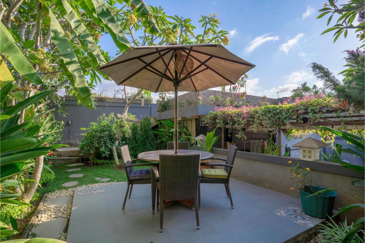 outdoor BBQ area