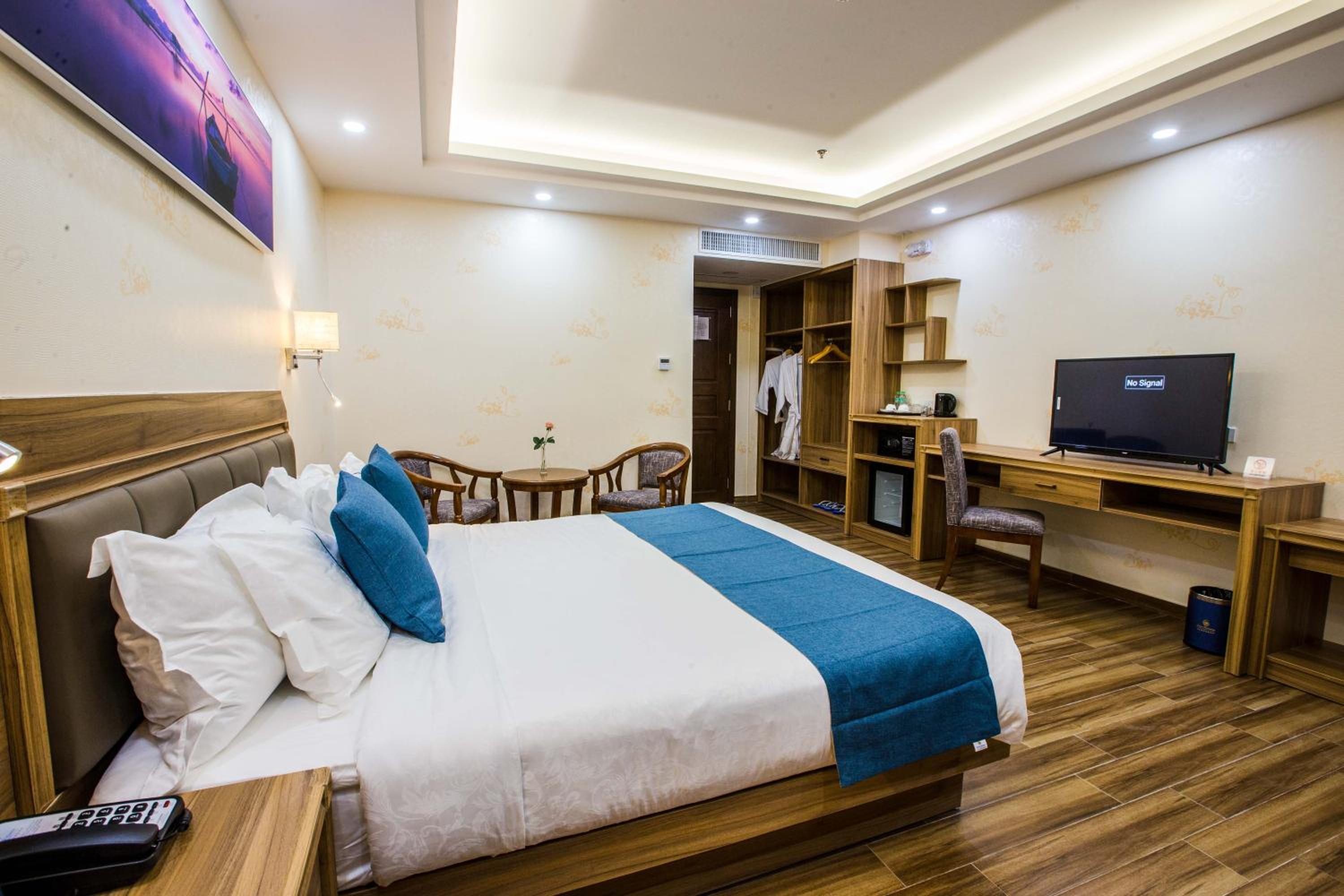 Costa Palawan Resort