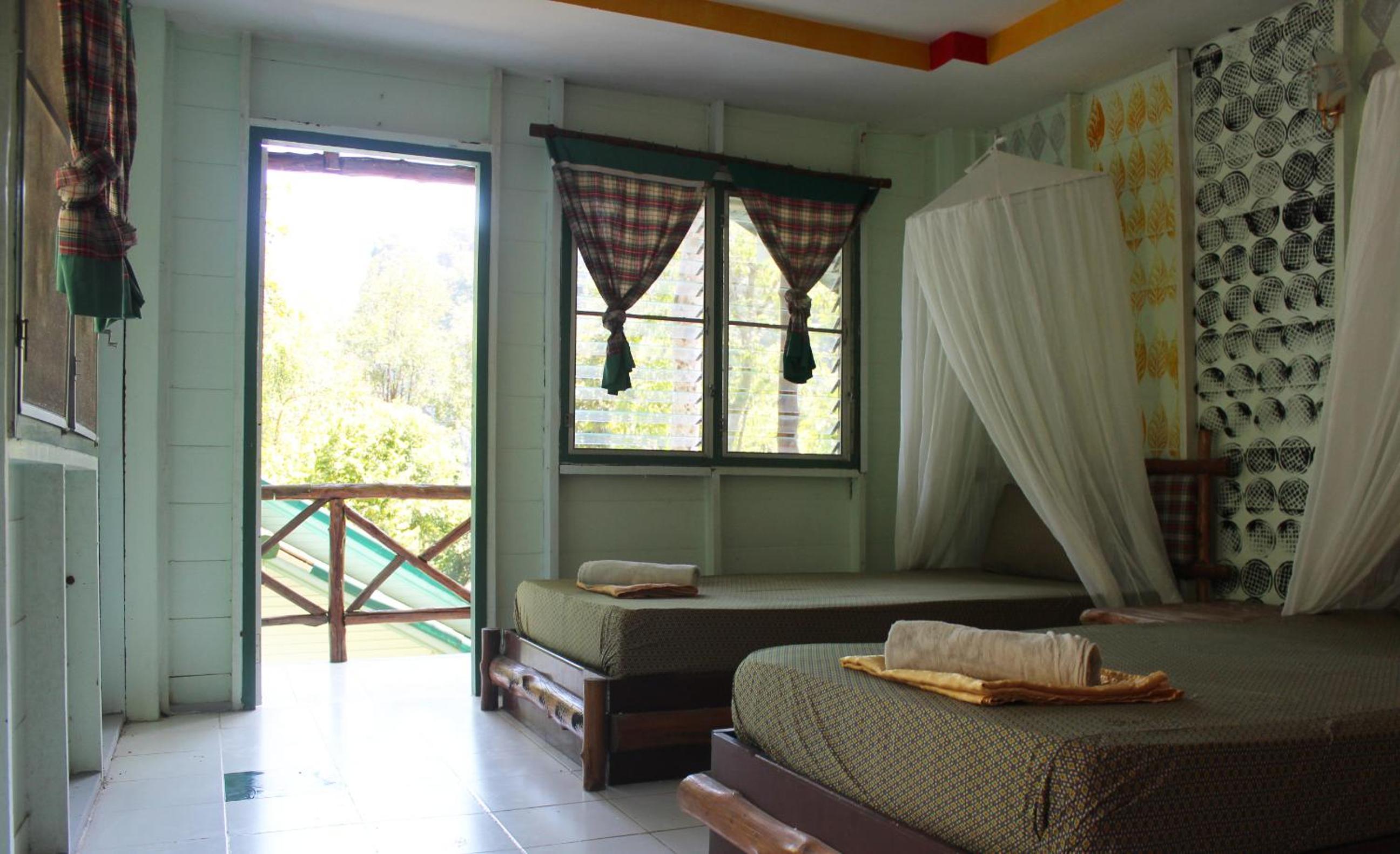Chill Out Bar and Bungalows