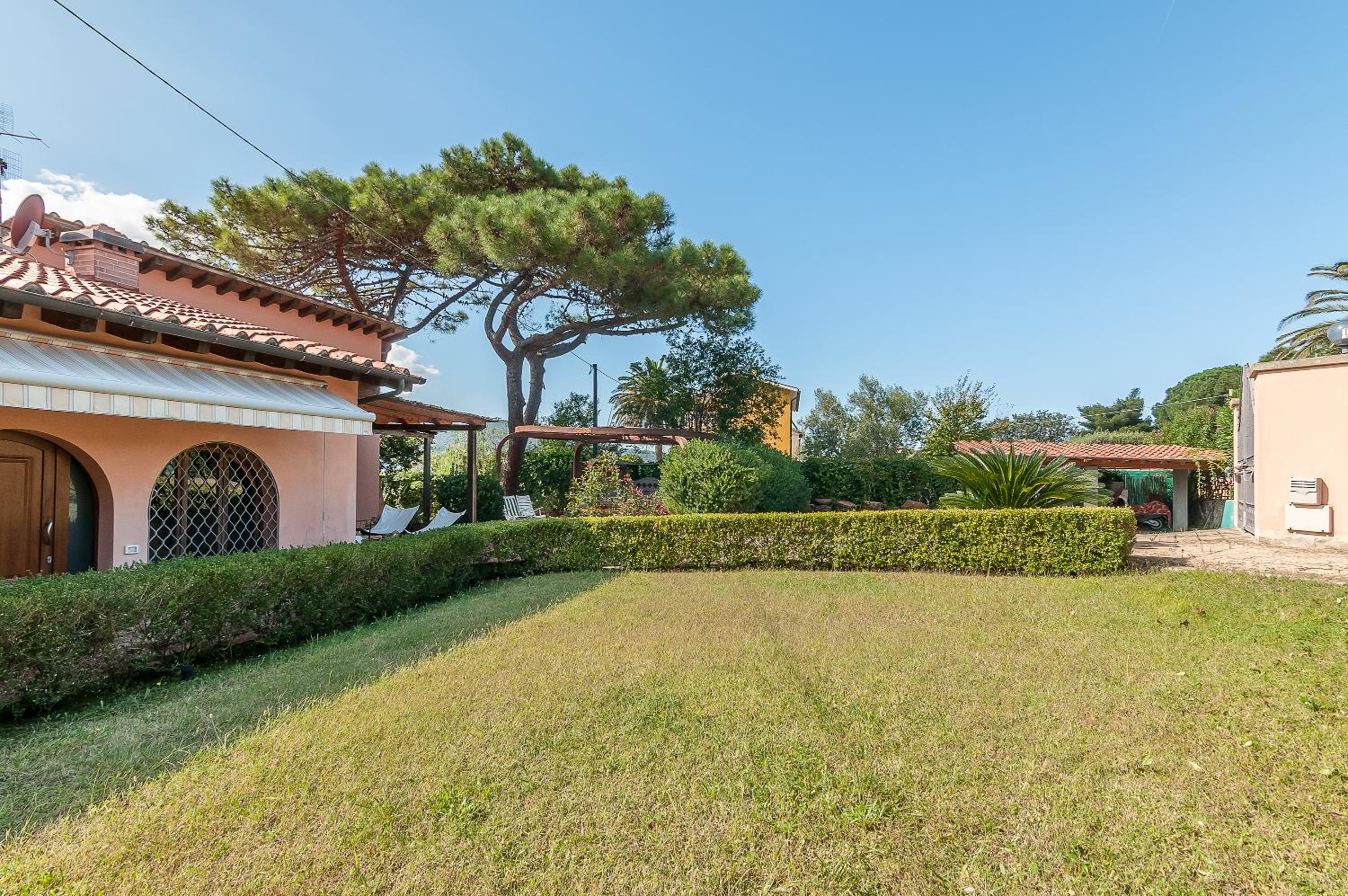 Villa La Guardiola view 3