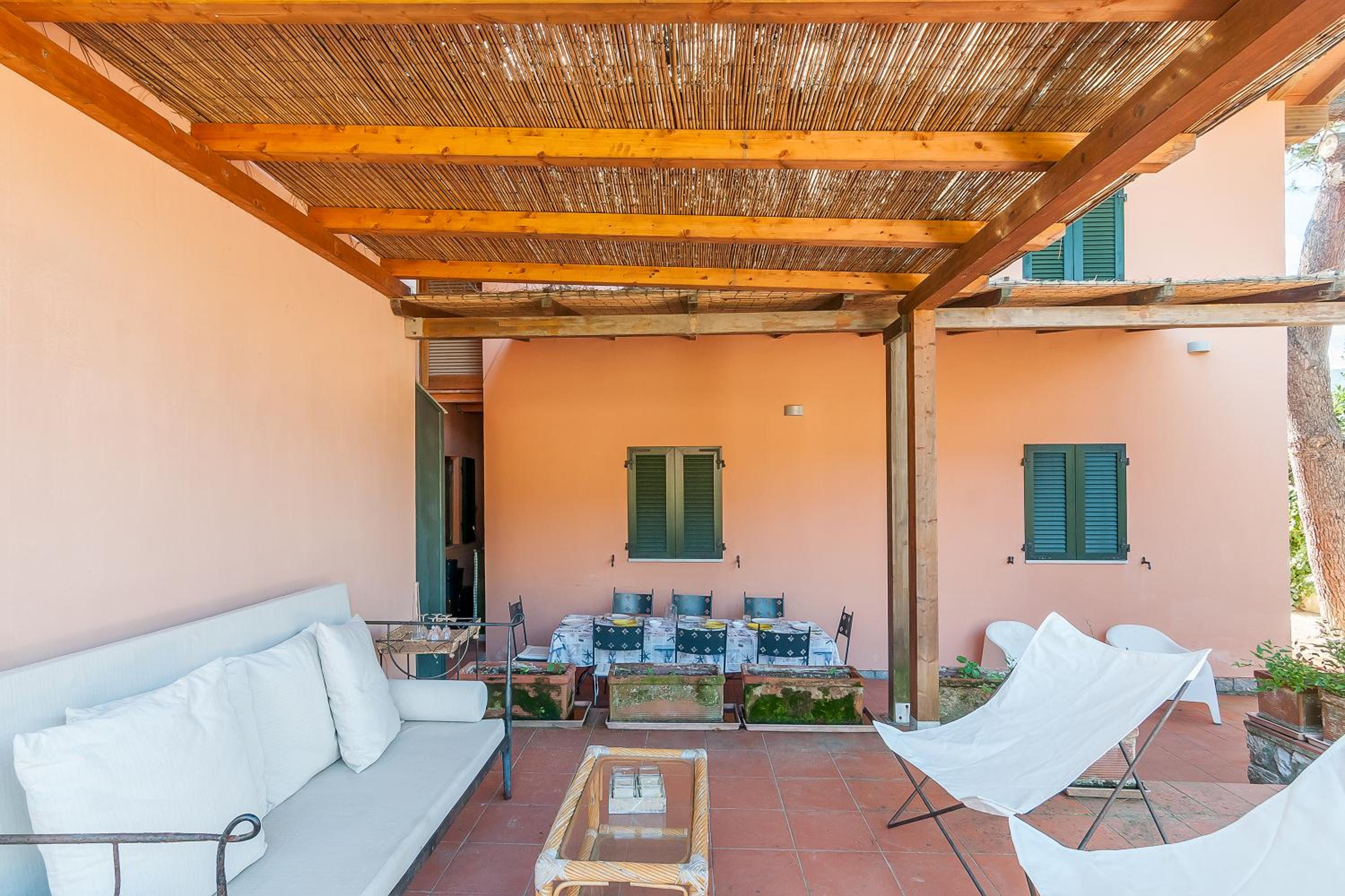 Villa La Guardiola view 4