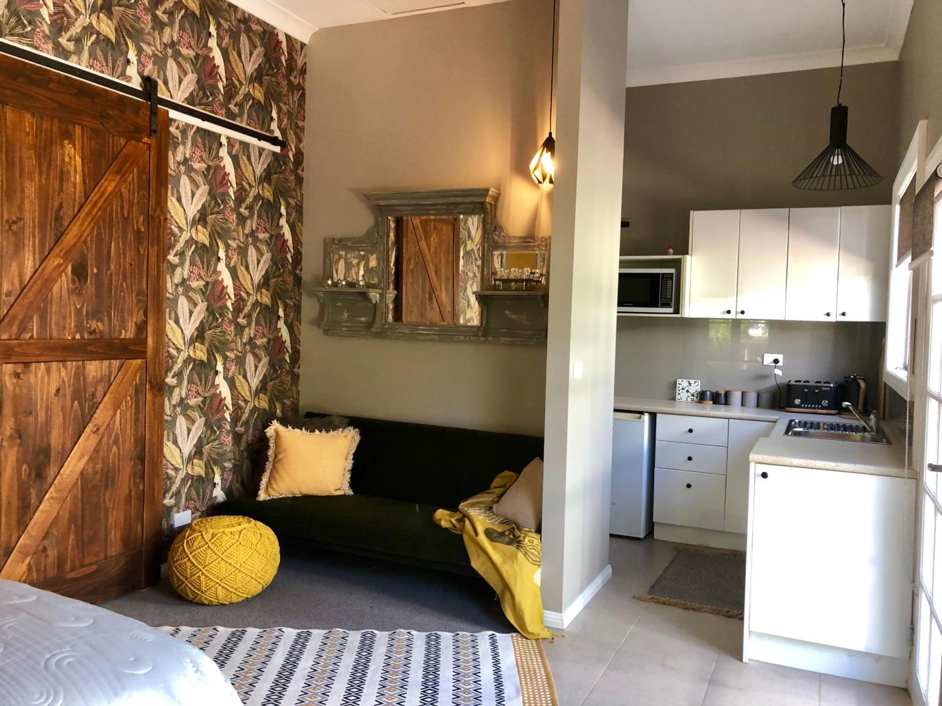 One Bedroom Cottage with Shared Pool