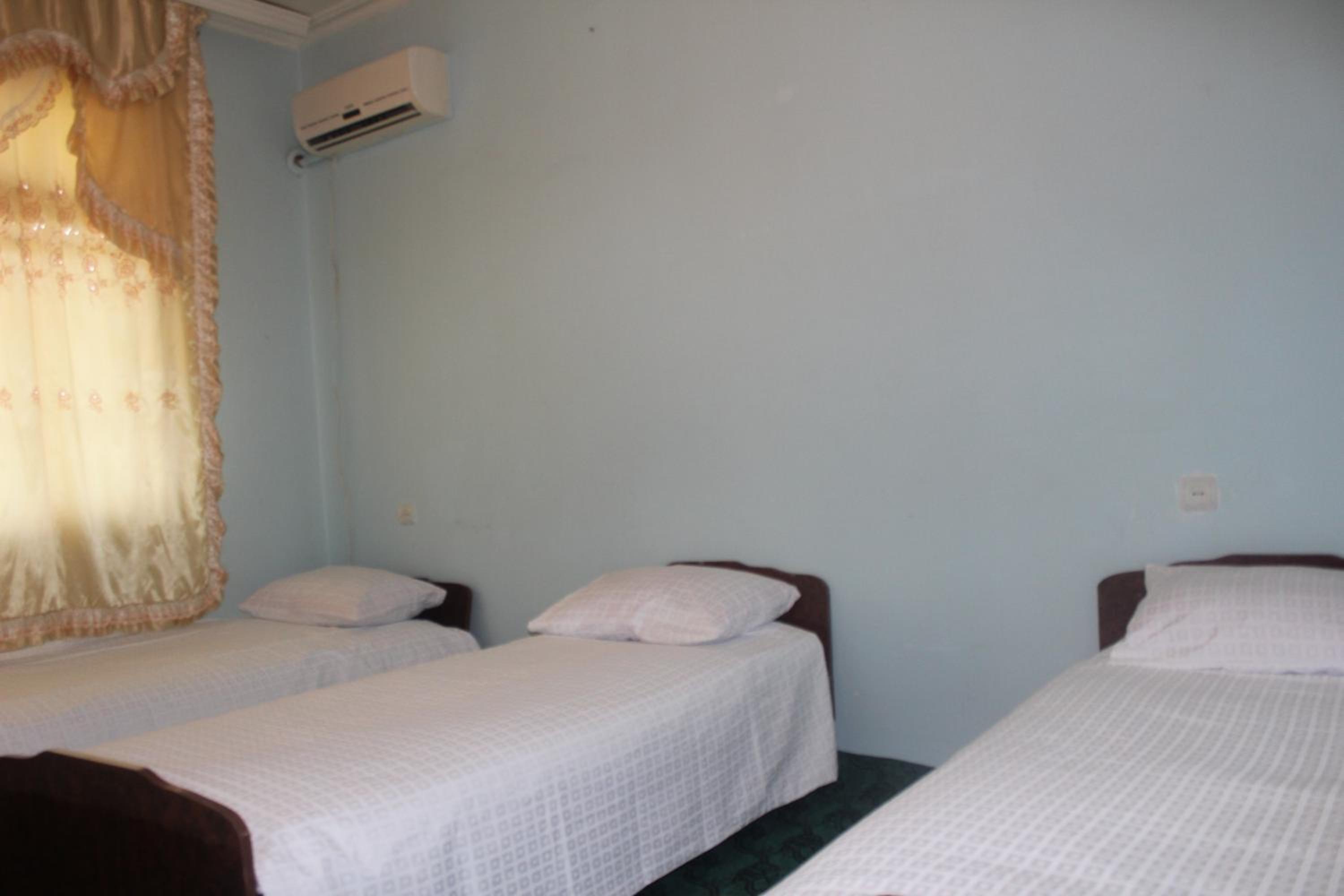 Canal Hostel