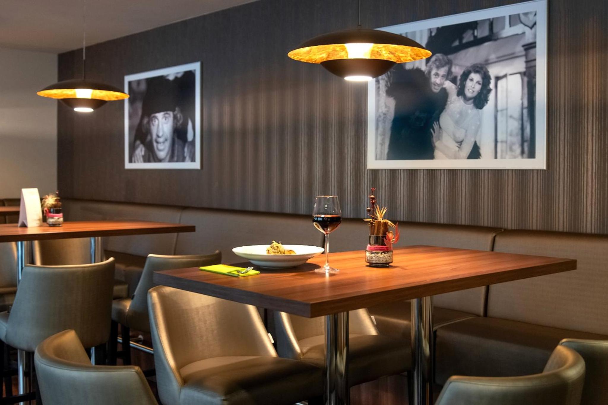 Hotel Cosmopolitan Bobycentrum - Czech Leading Hotels - Image 1