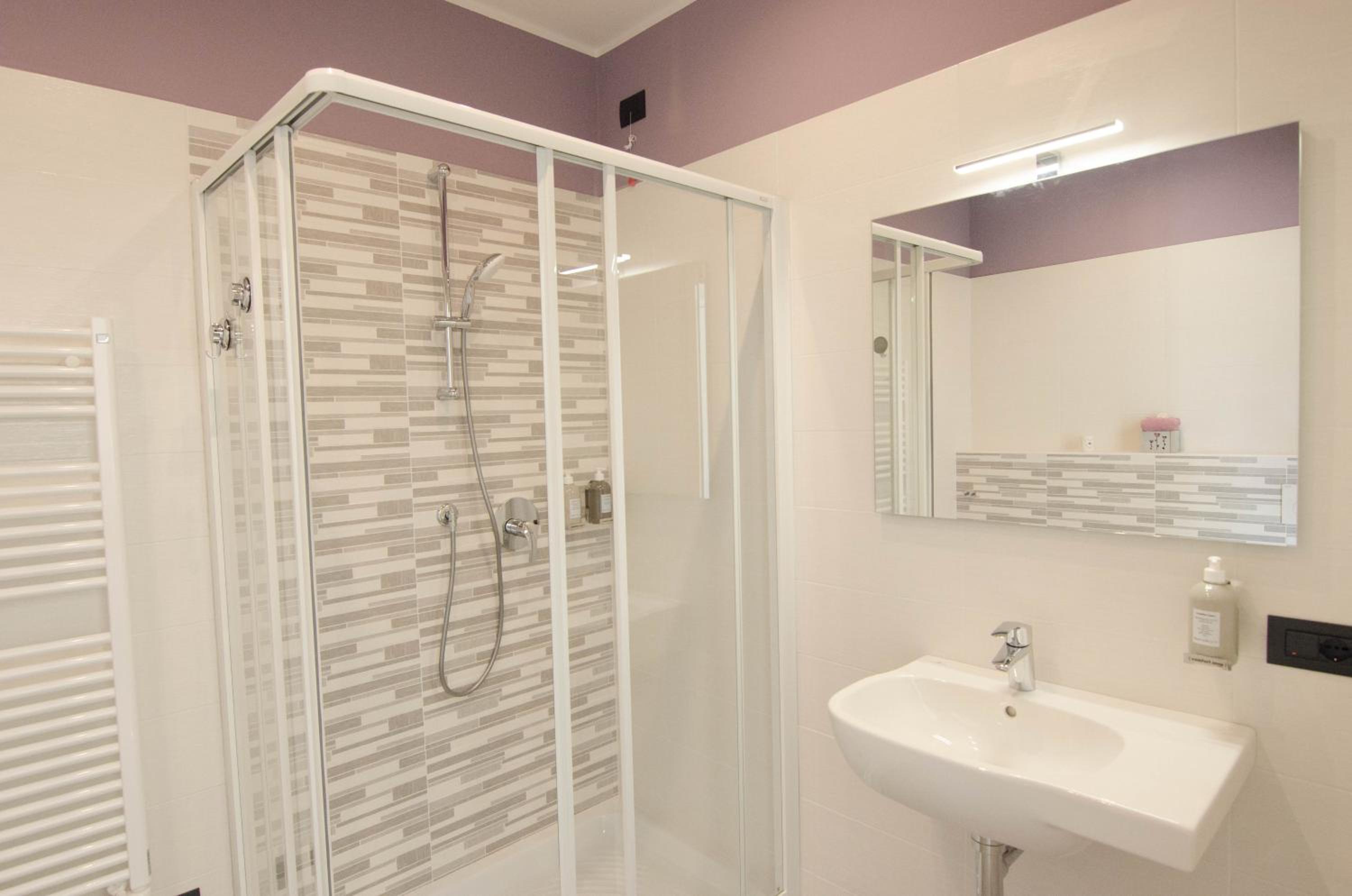VARESE COMFORT ROOM photo 2