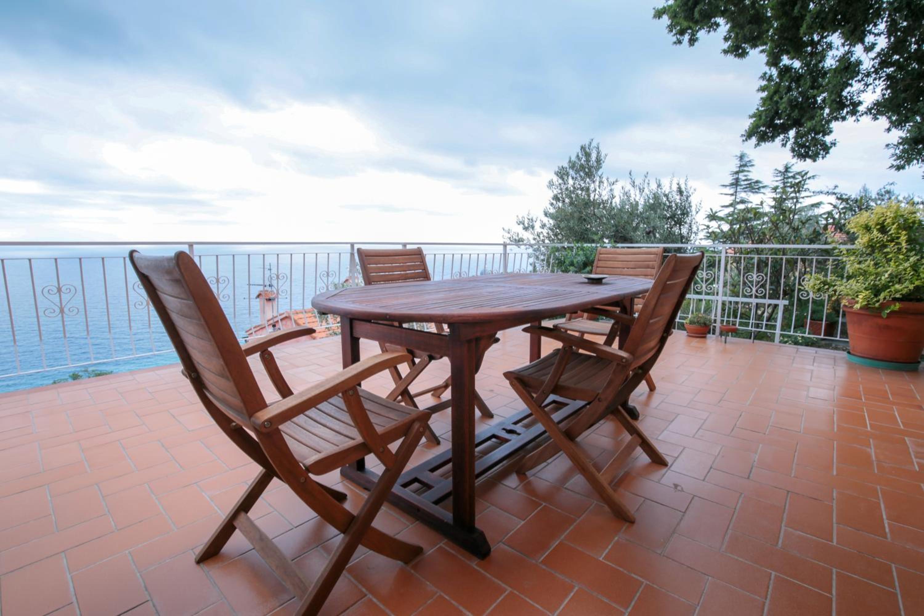Villa Giò - Terrazza nel Blu view 3