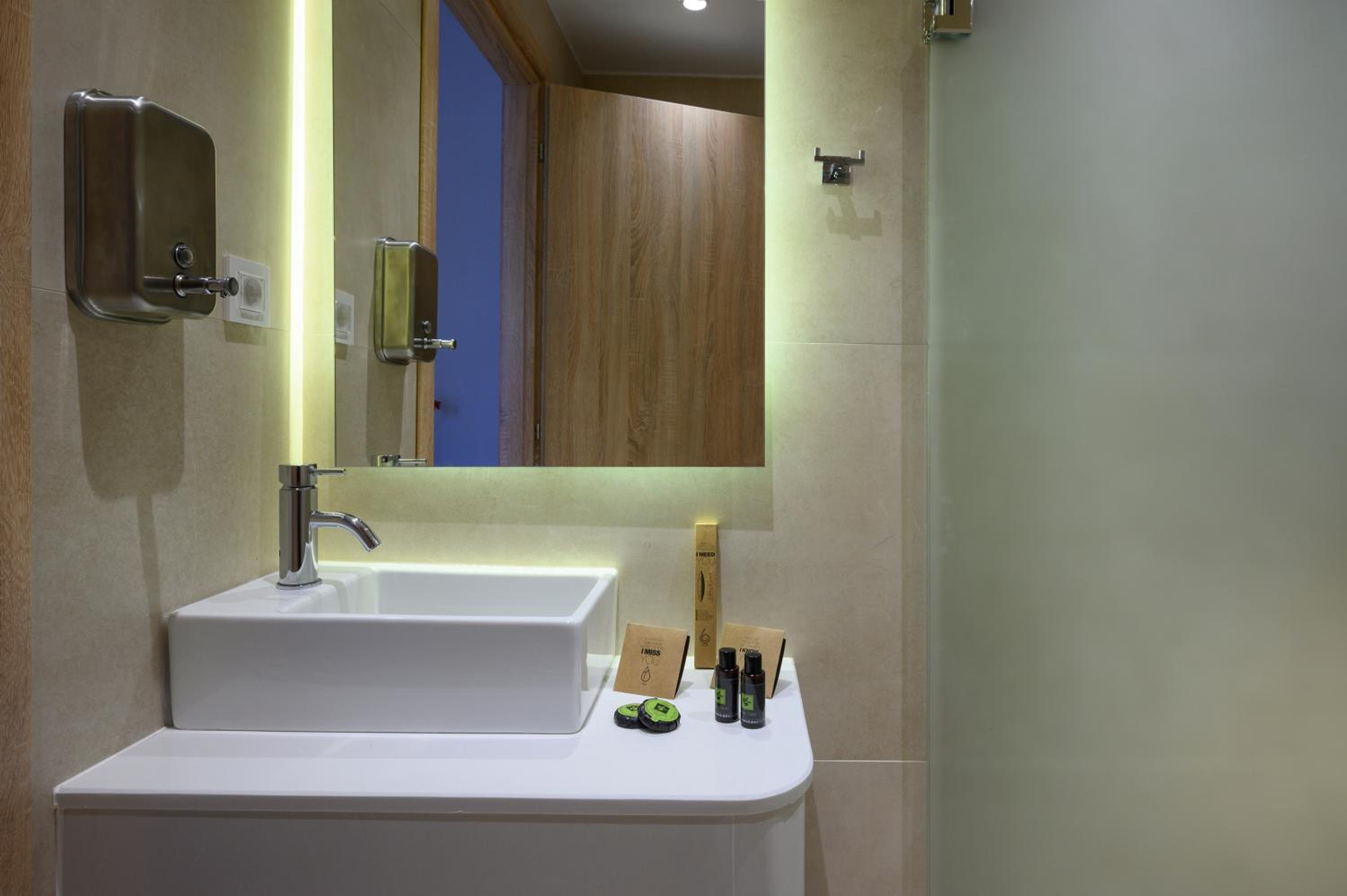 Minaret Suites and Apartments
