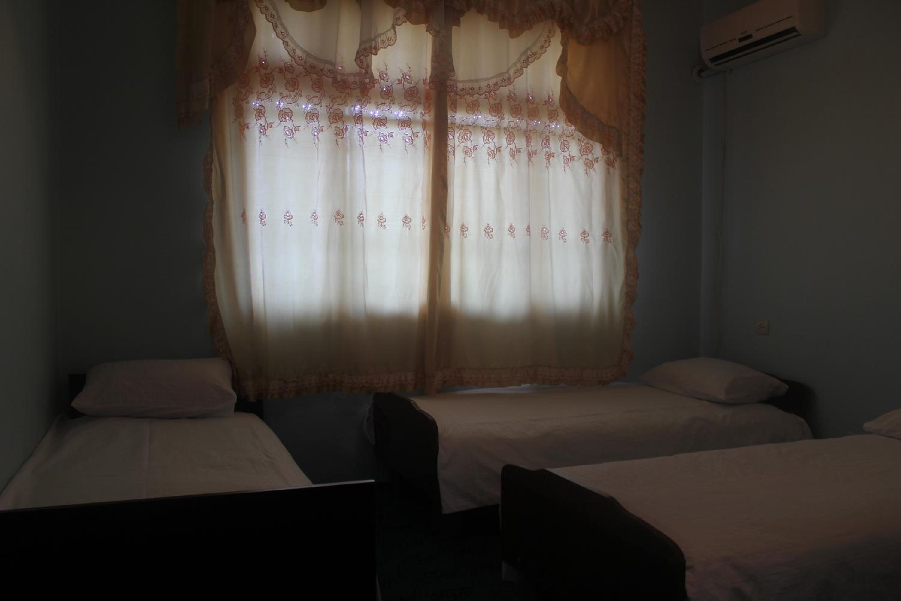 Canal Hostel