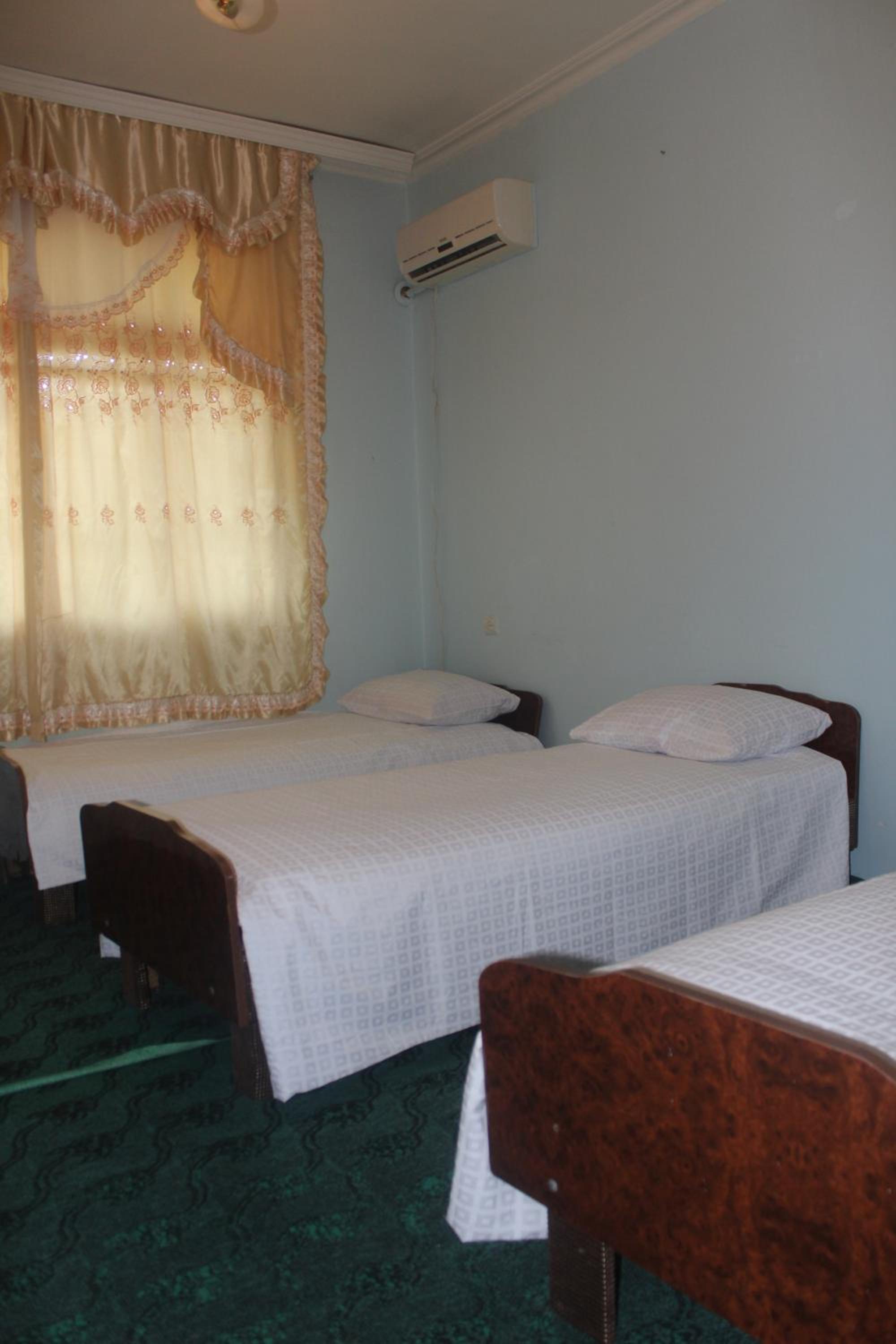 Canal Hostel