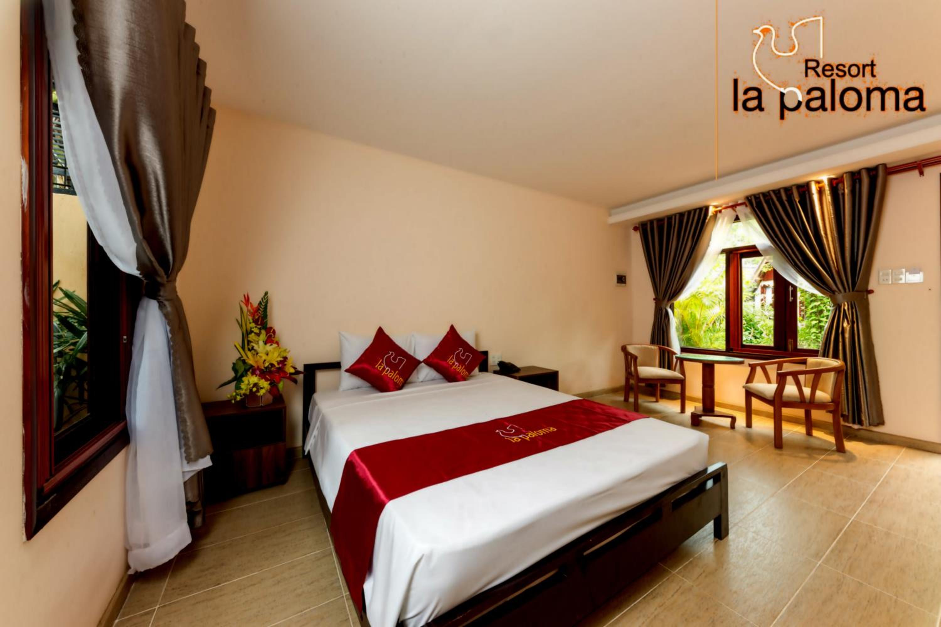 La Paloma Resort