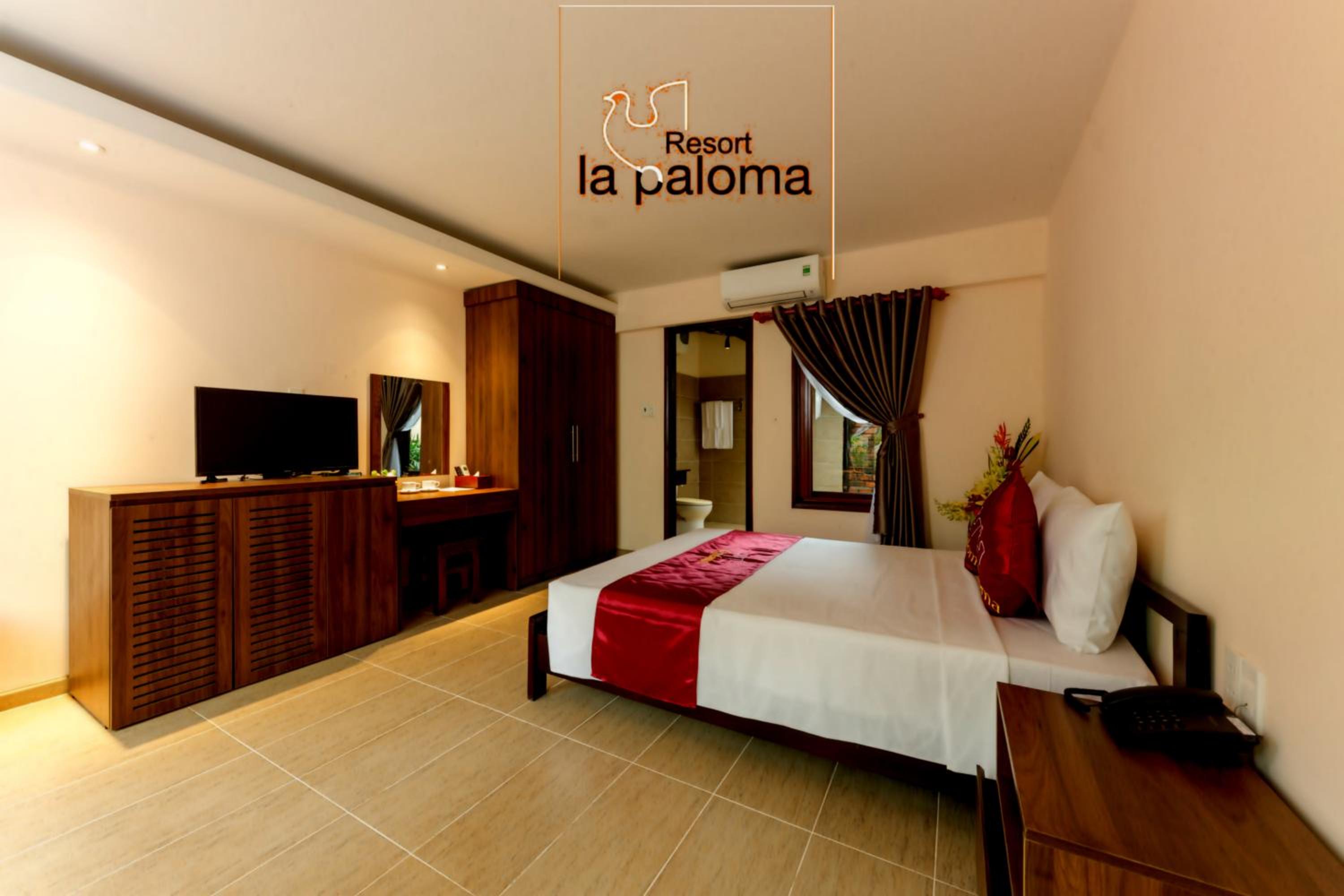 La Paloma Resort
