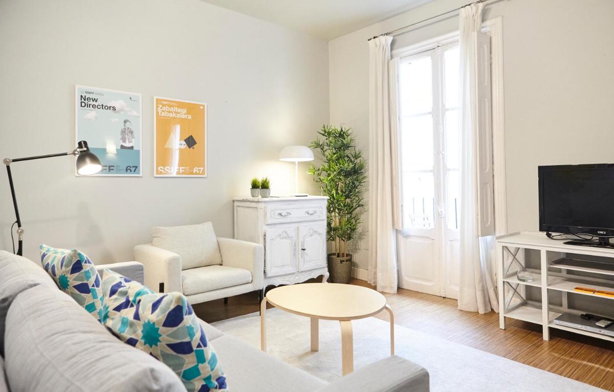 Bergara Apartment by BasqueHomes photo 3