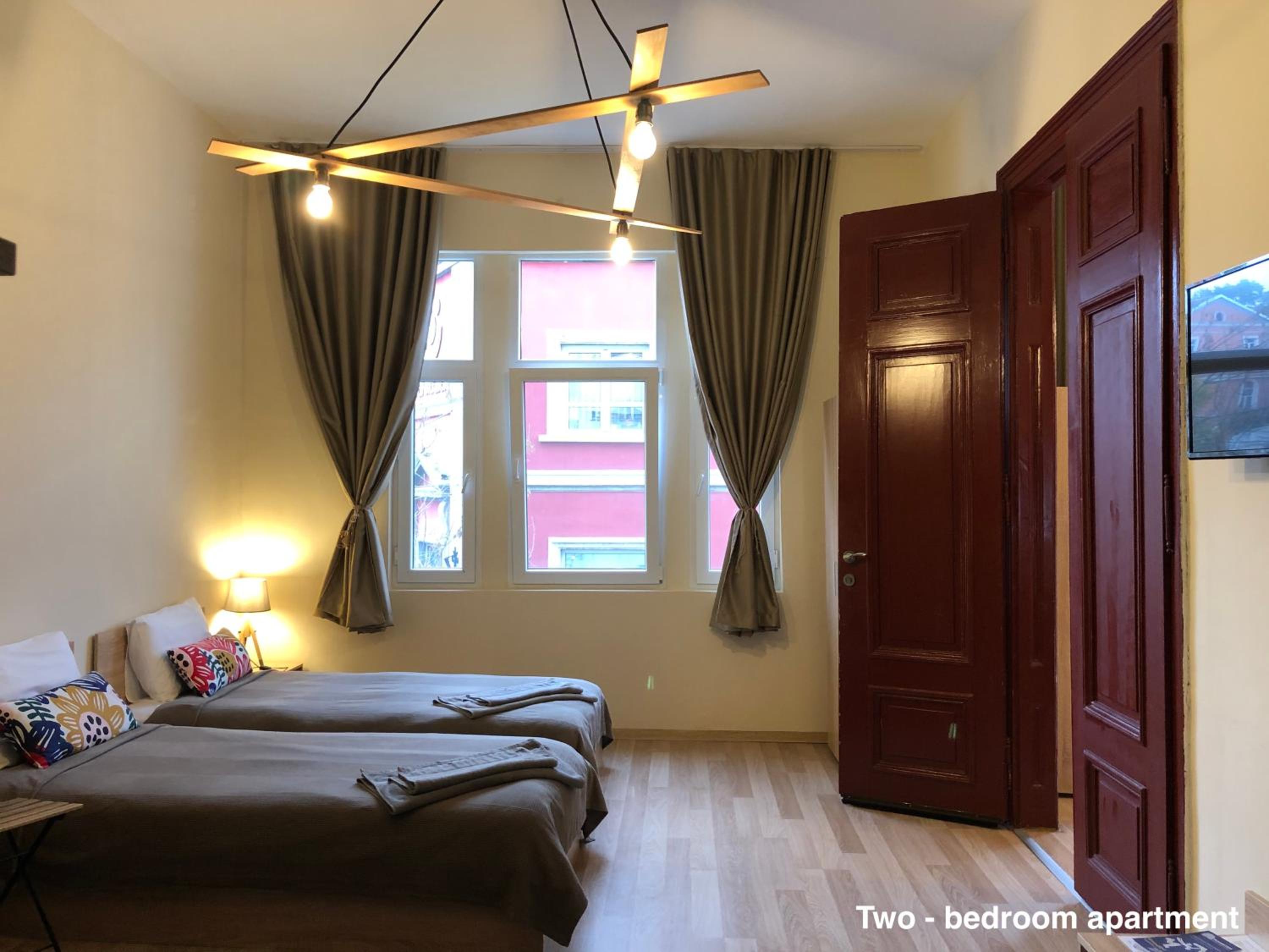 SKYLER GUEST HOUSE