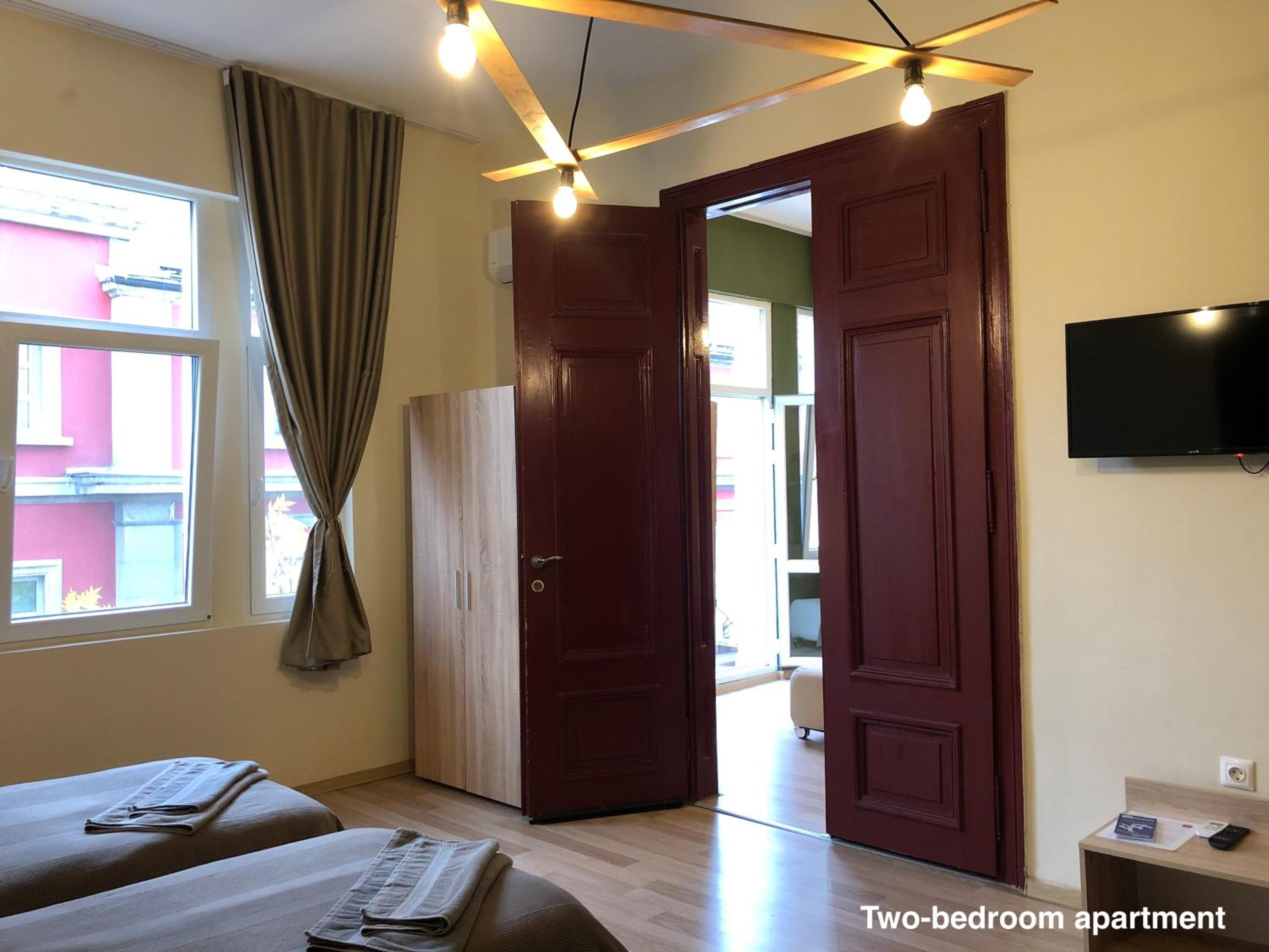 SKYLER GUEST HOUSE