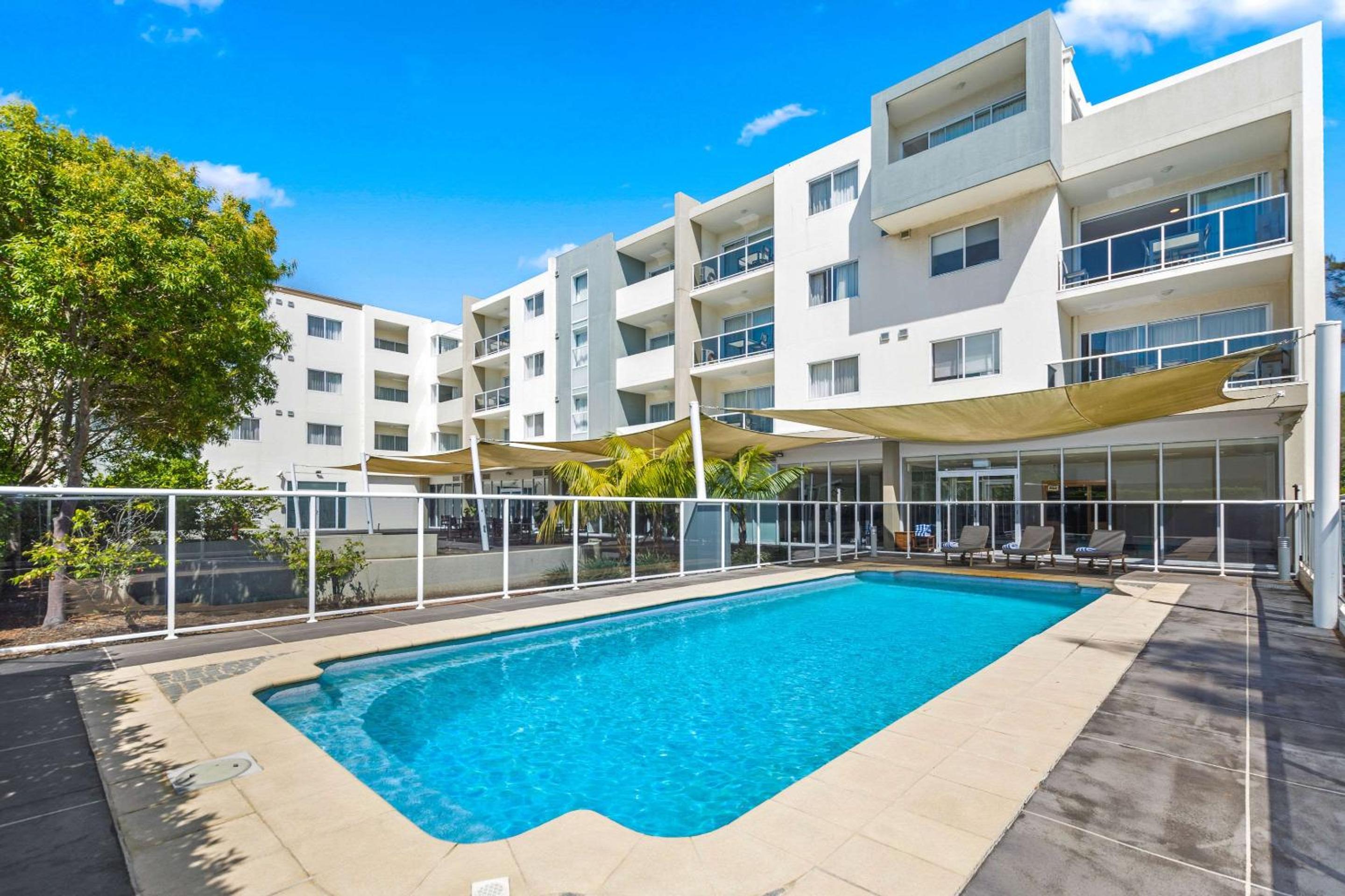 Wollongong Vacations - Quality Suites Pioneer Sands - Property Image 4