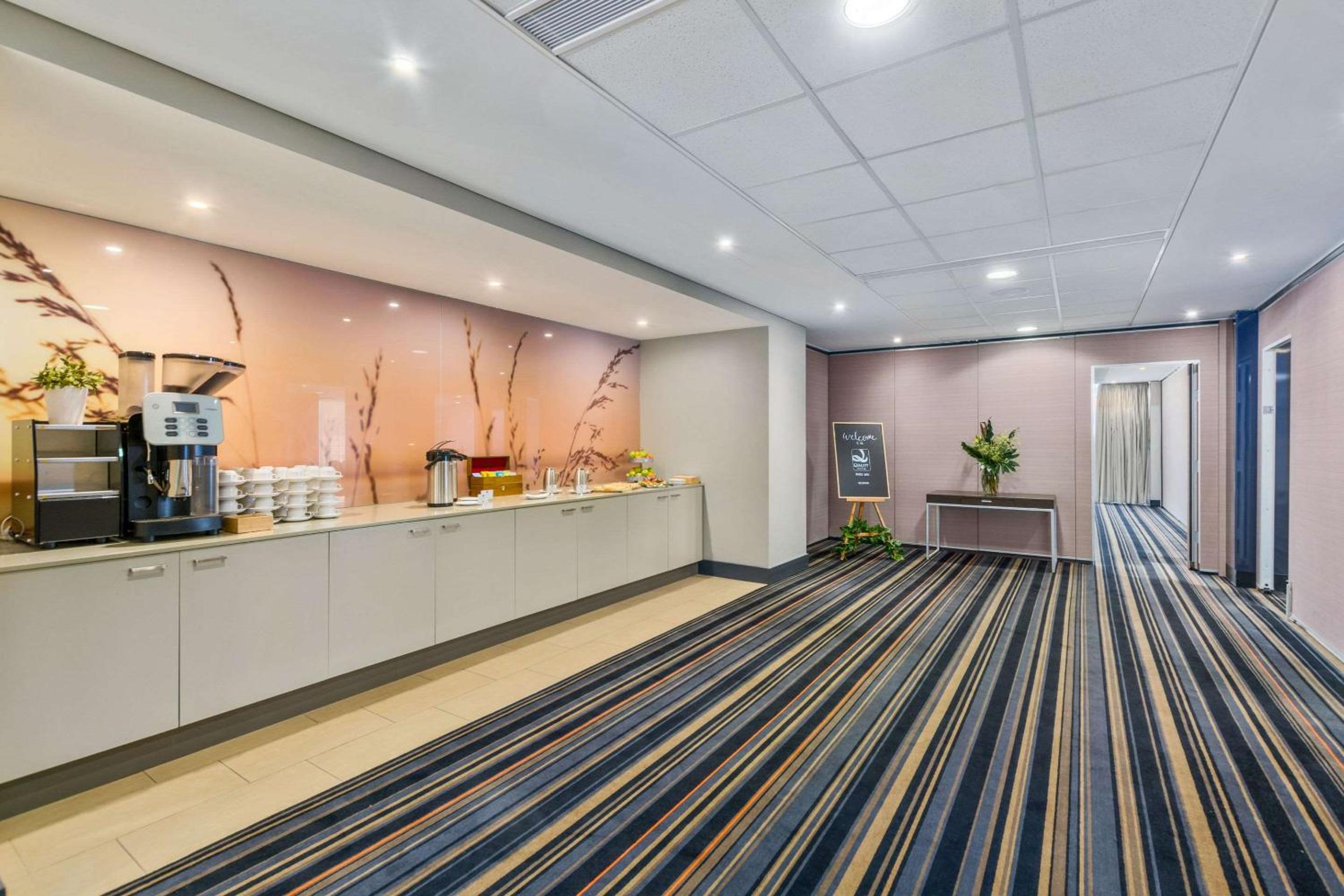 Wollongong Vacations - Quality Suites Pioneer Sands - Property Image 8