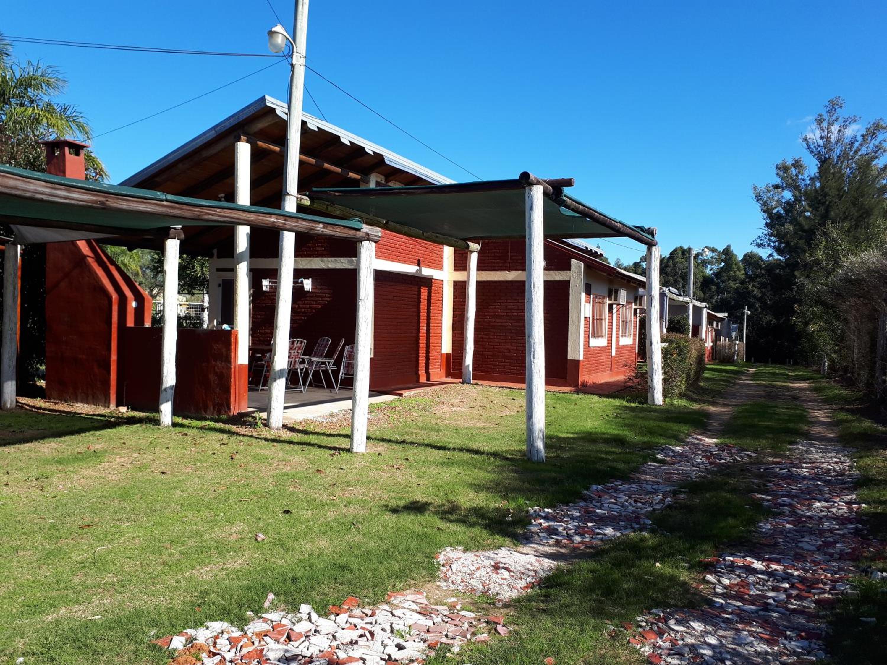Hotel y Cabañas Dakota