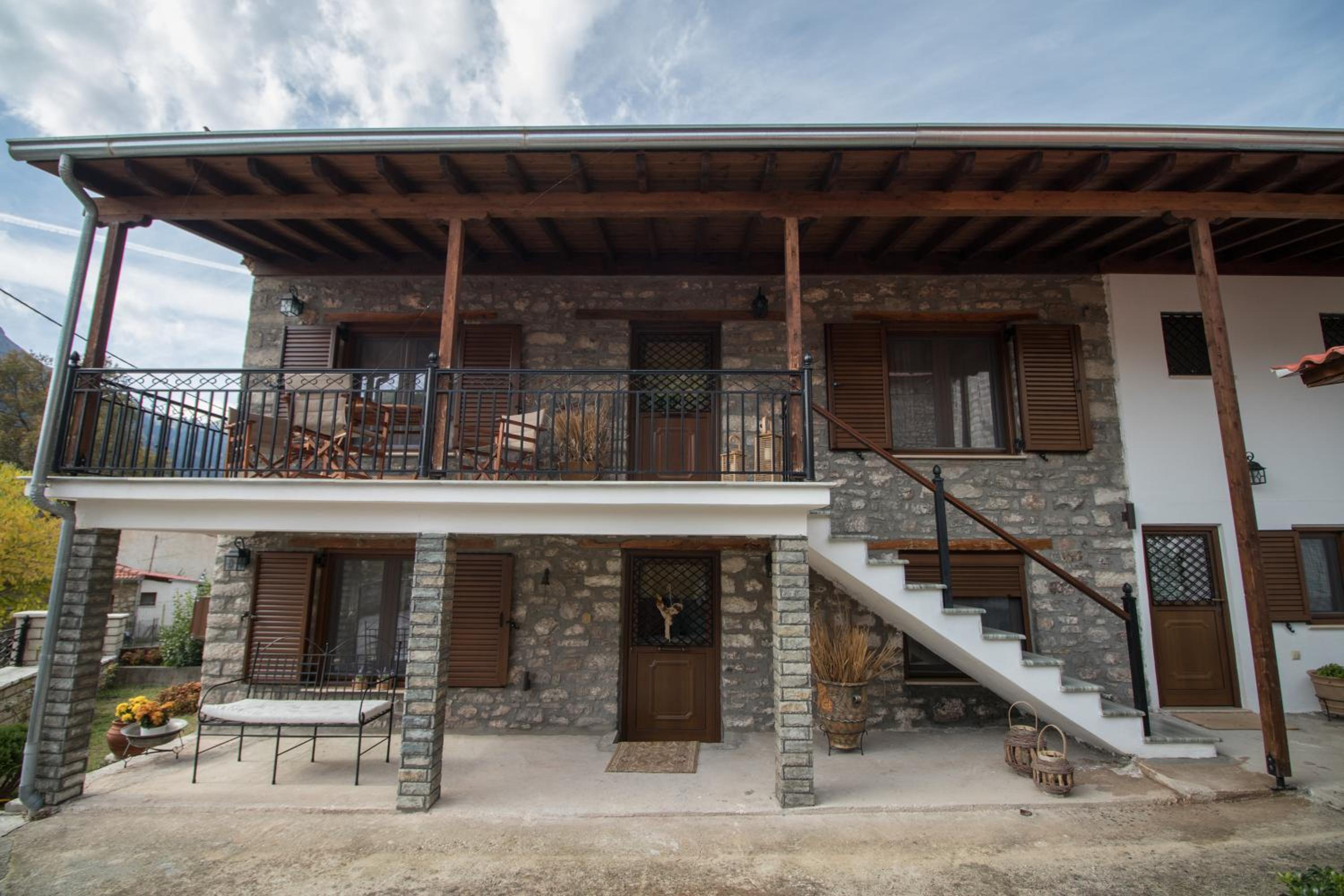 Villa Family Klinos view 3