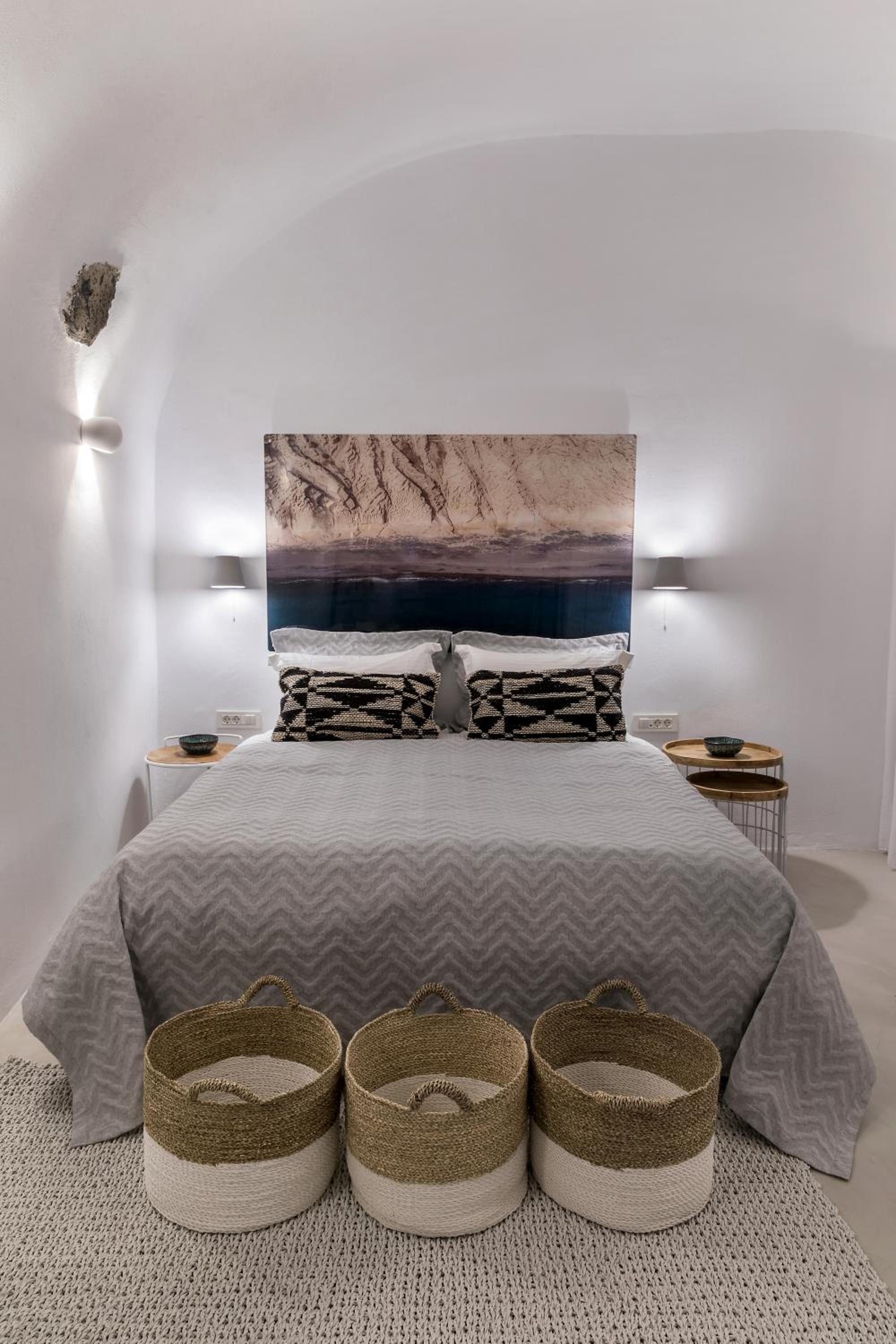 3 Caves by Caldera Houses photo 3