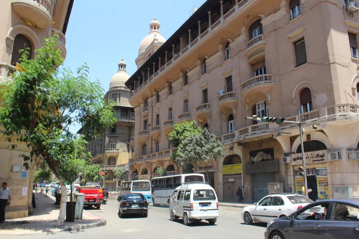 El Ahram Hostel & Apartments