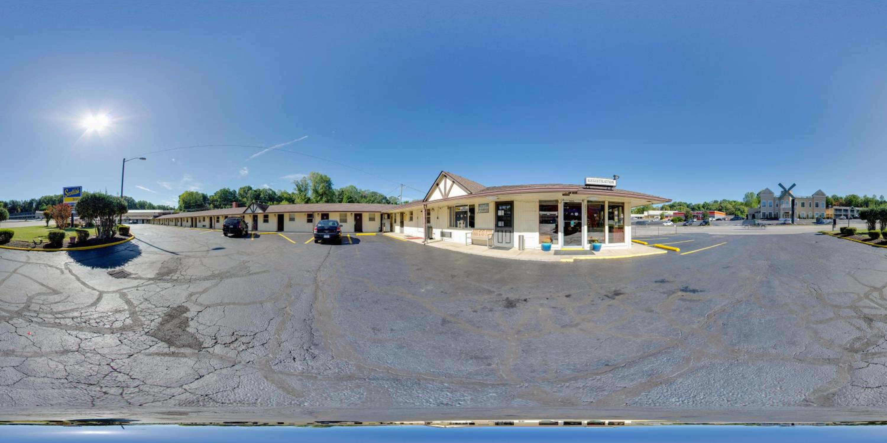 Collinsville Vacations - Scottish Inns Collinsville - Martinsville - Property Image 5