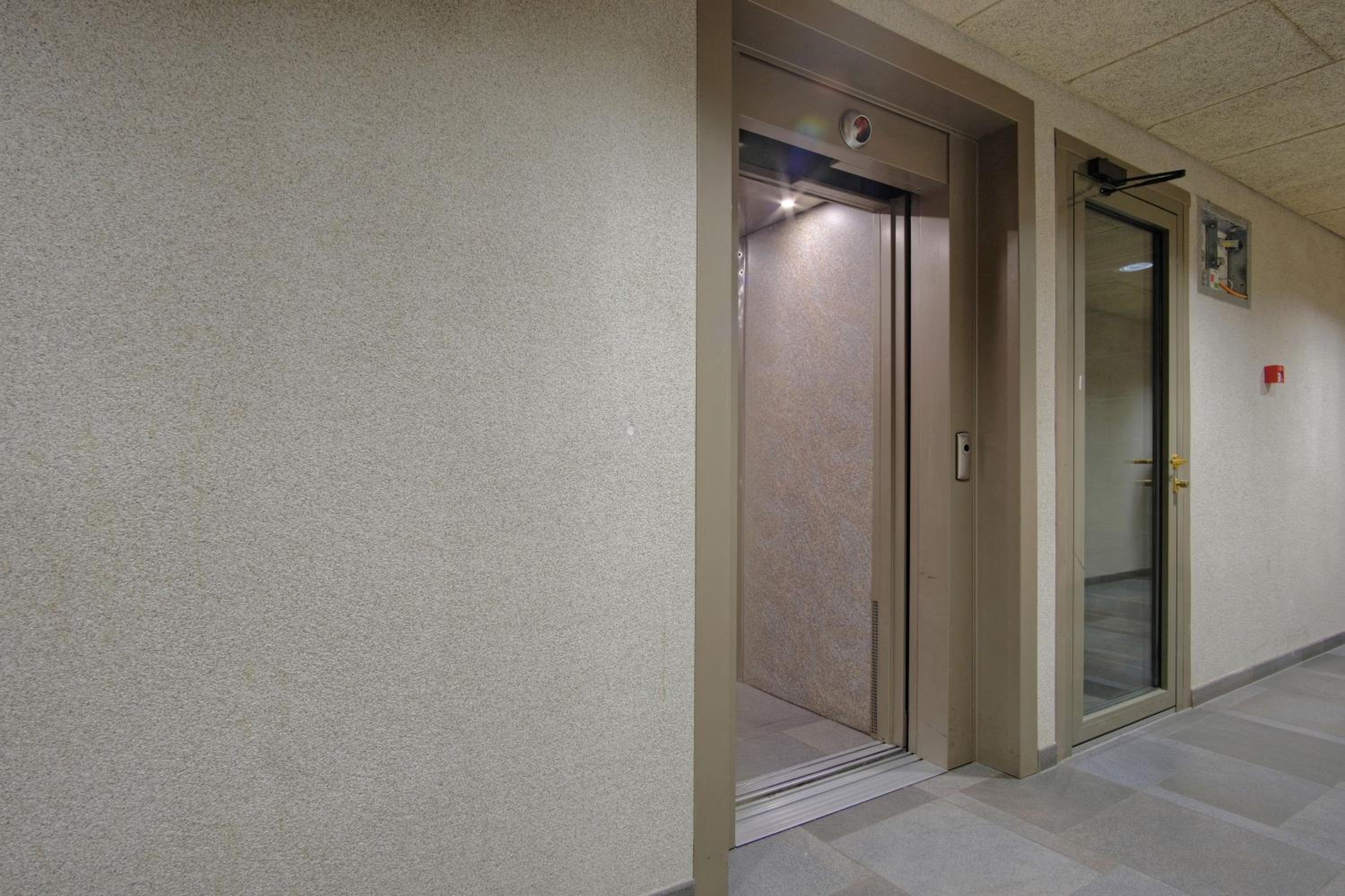 Studio apartment in quiet heart of everything