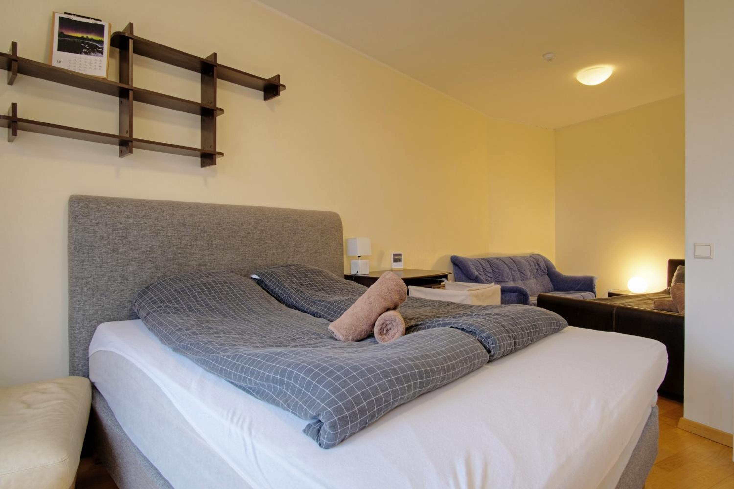 Studio apartment in quiet heart of everything