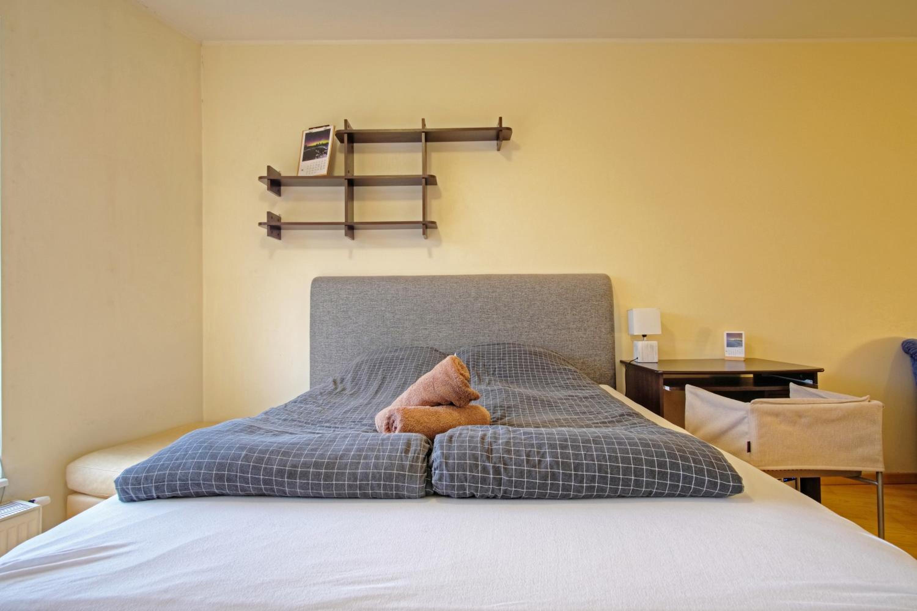 Studio apartment in quiet heart of everything