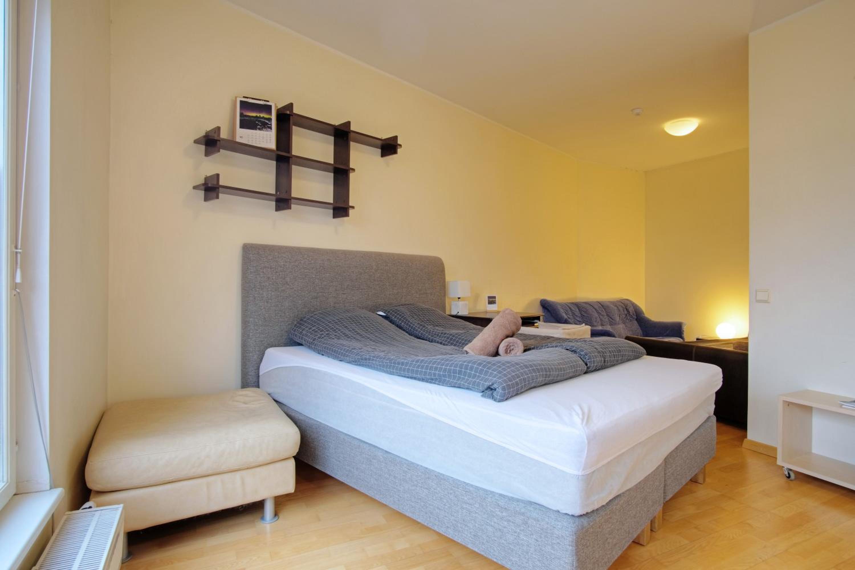 Studio apartment in quiet heart of everything