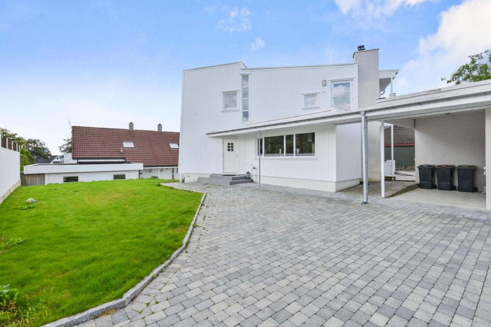 Hinna Apartment