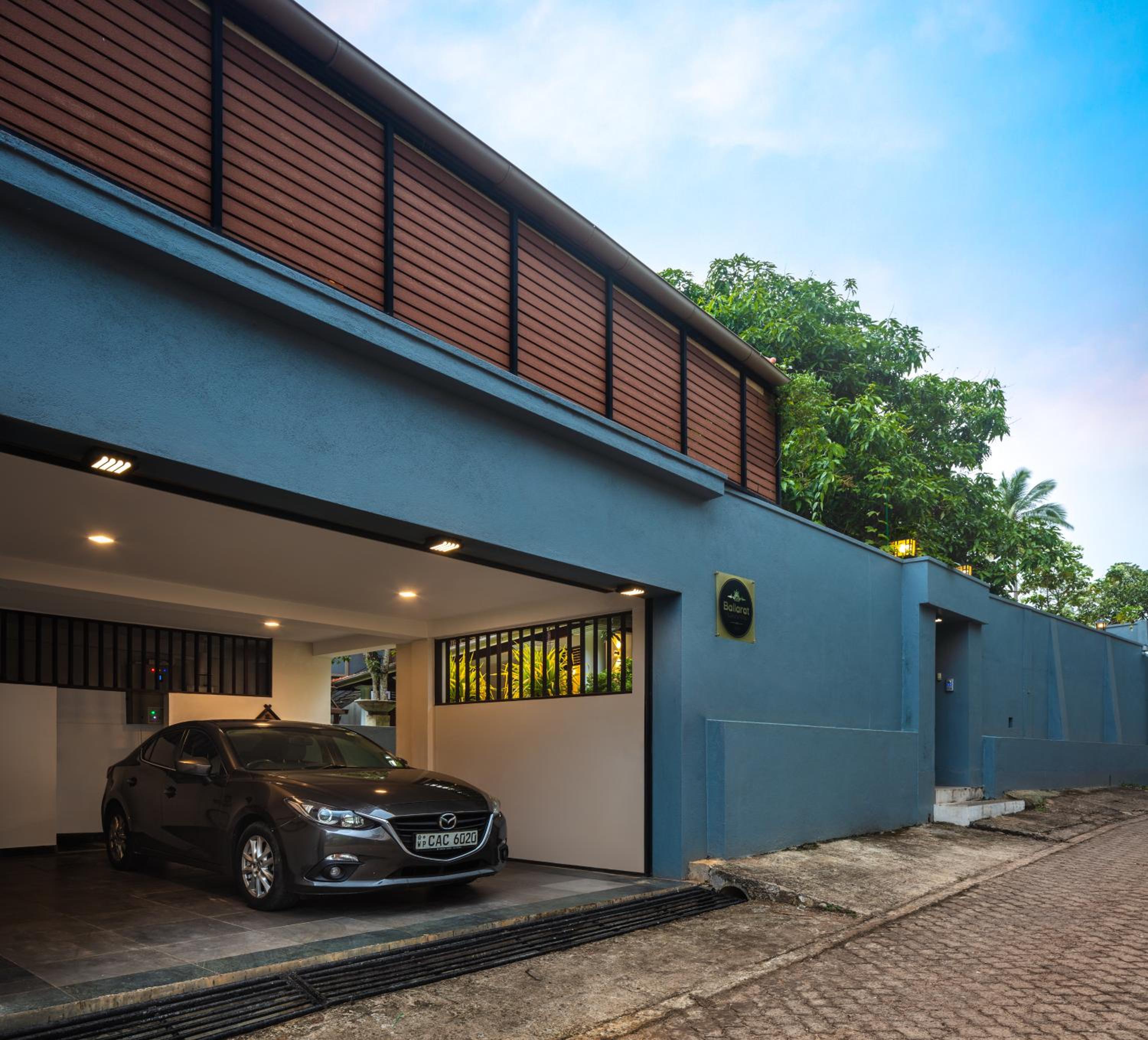 Ballarat Luxury Villa - Hikkaduwa