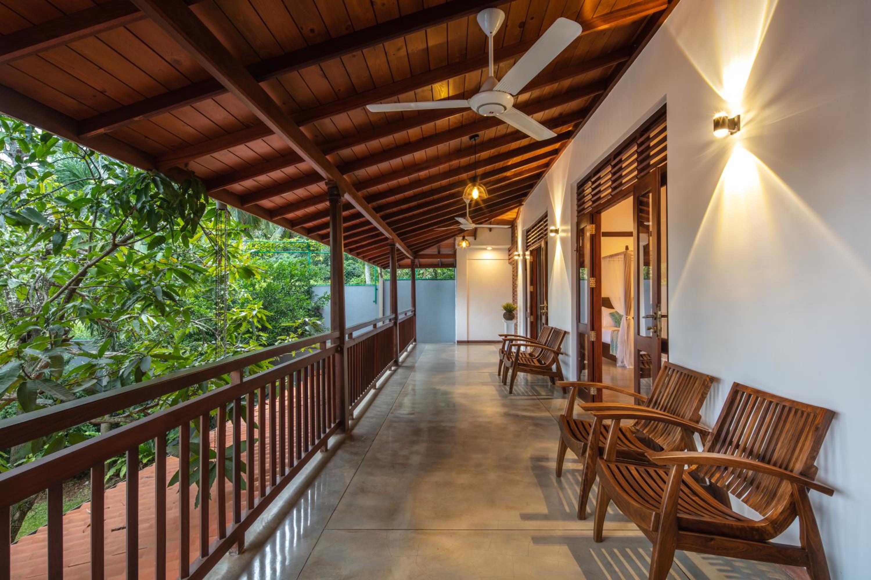 Ballarat Luxury Villa - Hikkaduwa