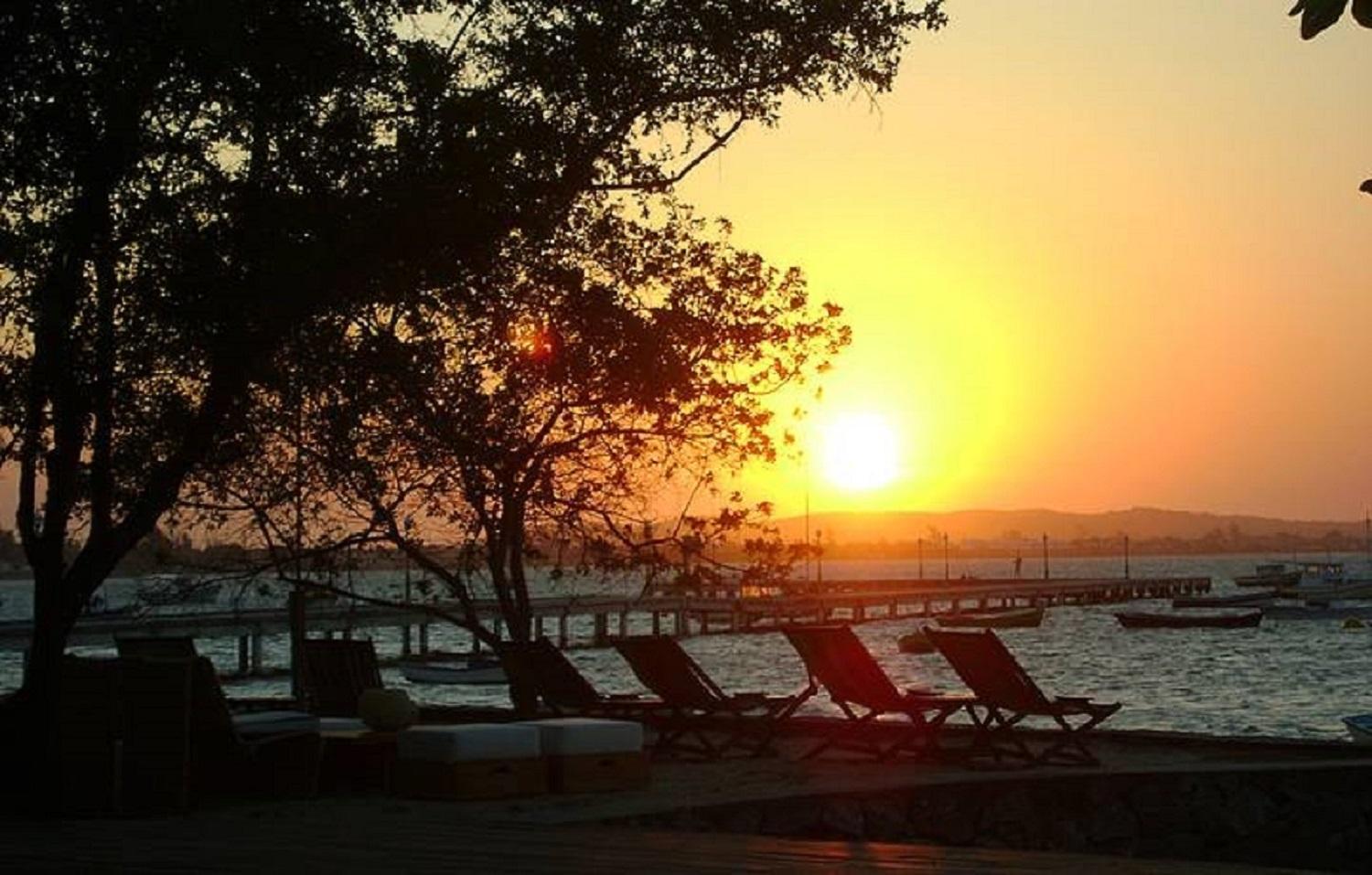 Pousada Ferradura Beach